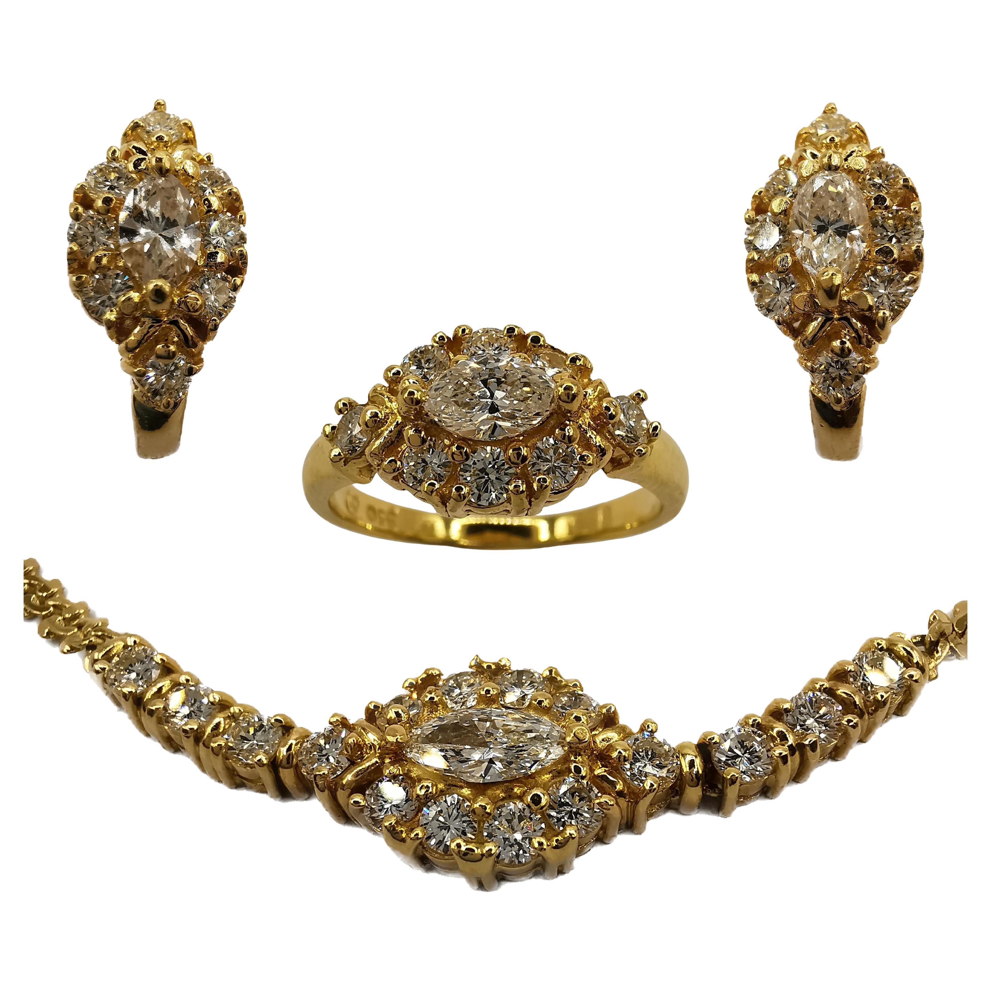 Vintage 2.89ct Marquise Diamond Cluster 18-20k Gold Ring, Earrings, Necklace Set For Sale
