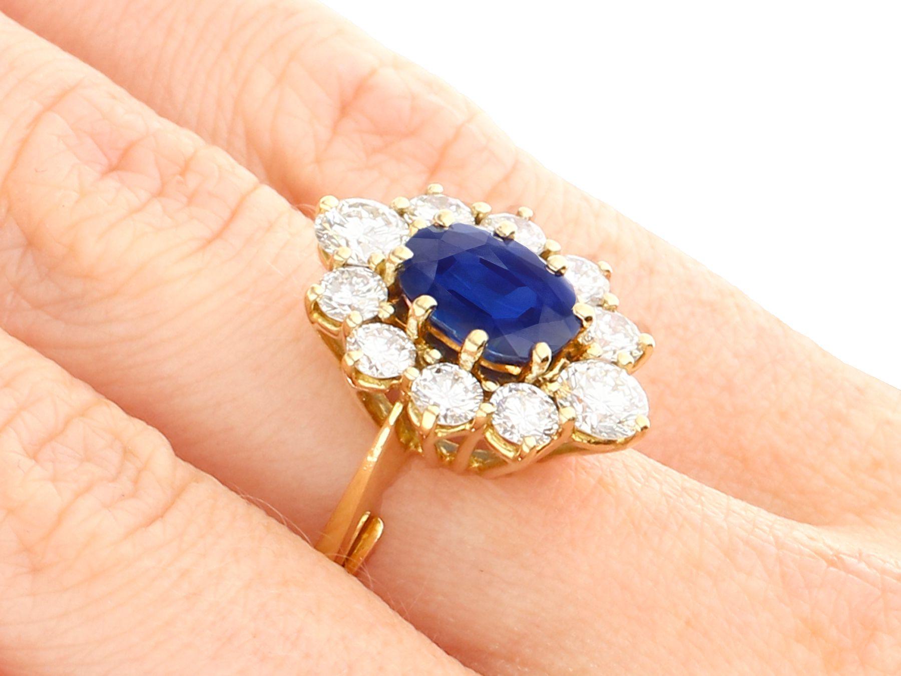 Vintage 2.90 Carat Sapphire and 1.62 Carat Diamond 18k Yellow Gold Cluster Ring 2