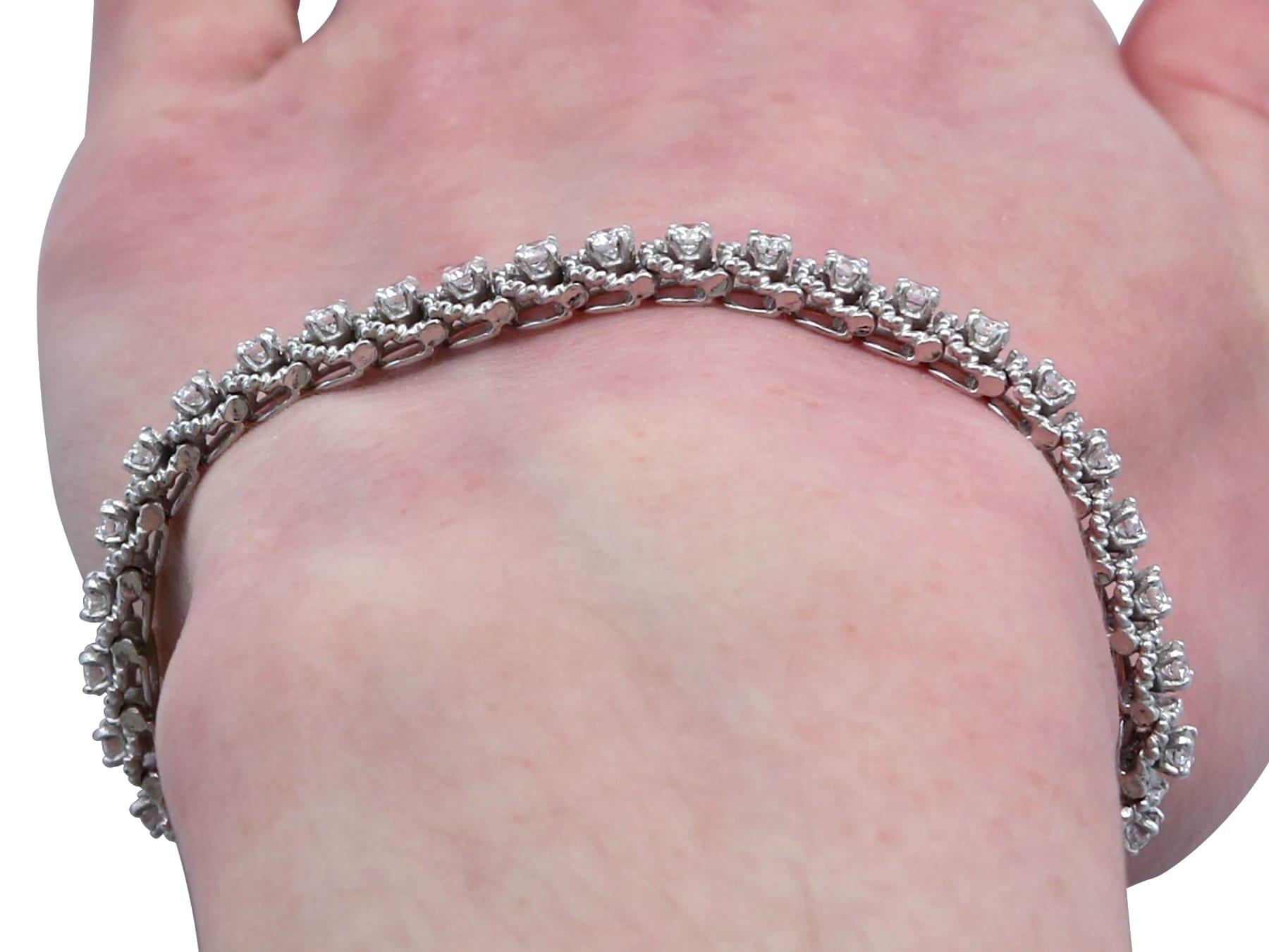 Vintage French 2.92 Carat Diamond and 18 Carat White Gold Bracelet For Sale 7