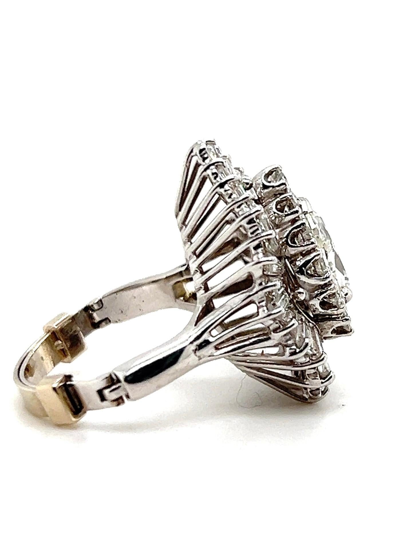 Anello Cocktail Ballerina d'epoca con diamante da 2,94tcw e oro bianco 14k 1970s in vendita 3