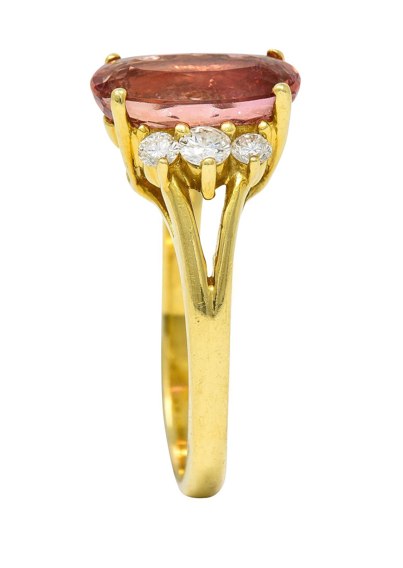 Vintage 2.95 Carats Imperial Topaz Diamond 18 Karat Gold Gemstone Ring 3