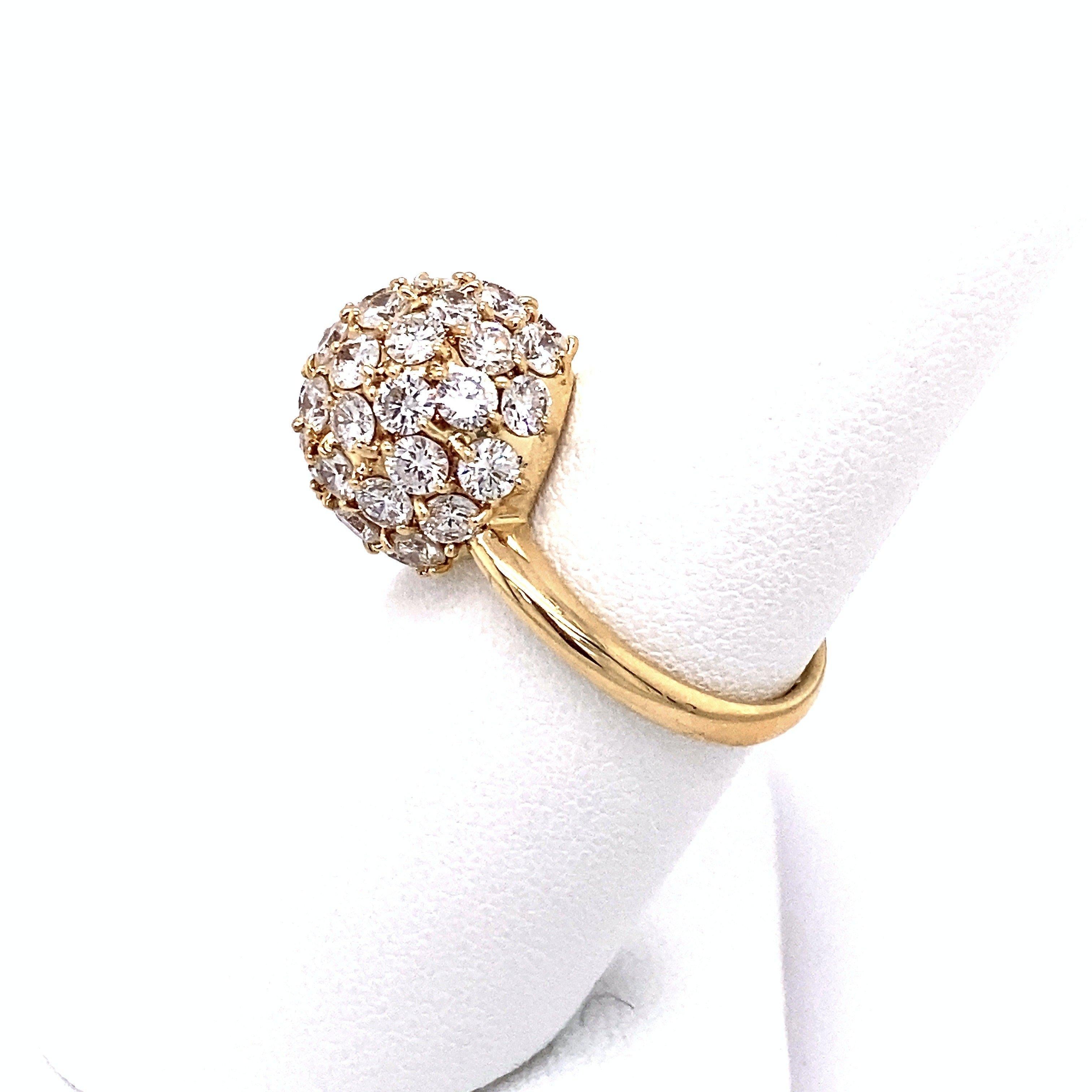 Round Cut Vintage 2.95CT Diamond 18KT Yellow Gold Bombe Cocktail Ring For Sale