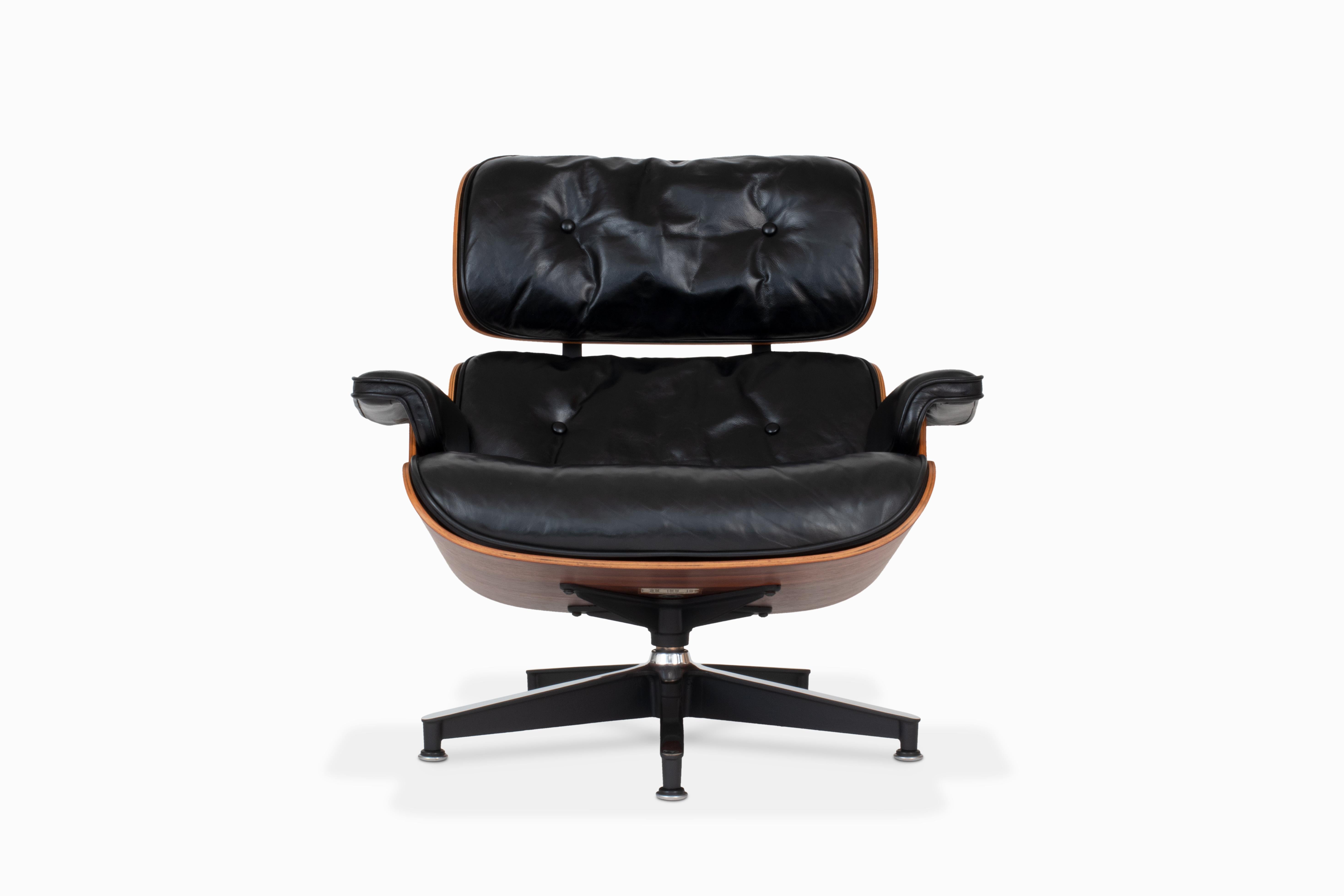 Mid-Century Modern Vintage 2nd Generation Herman Miller Eames Rosewood Lounge Chair and Ottoman