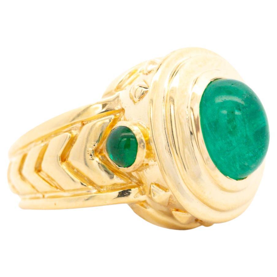 Vintage 3 Carat Cabochon Cut Colombian Emerald Bezel in 20K Yellow Gold Ring For Sale