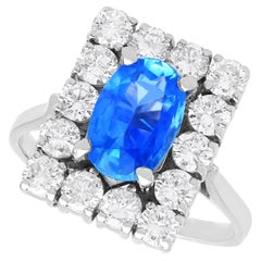 Bague grappe vintage en or blanc avec saphir de Ceylan de 3 carats et diamants de 2,38 carats 