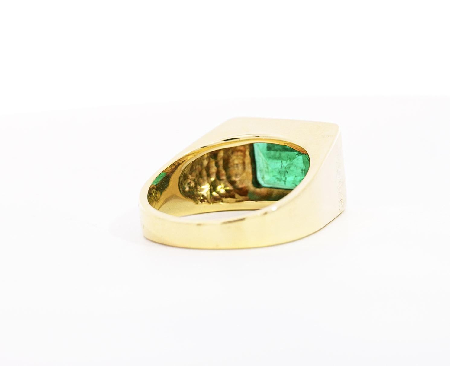Contemporary Vintage 3 Carat Emerald-Cut Emerald Bezel Mens Ring in 18K Gold For Sale