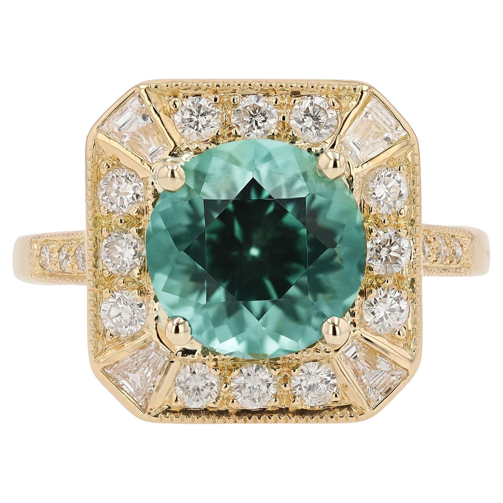 Vintage  3 Carat Green Tourmaline and Diamond 18k Gold Cocktail Engagement Ring For Sale