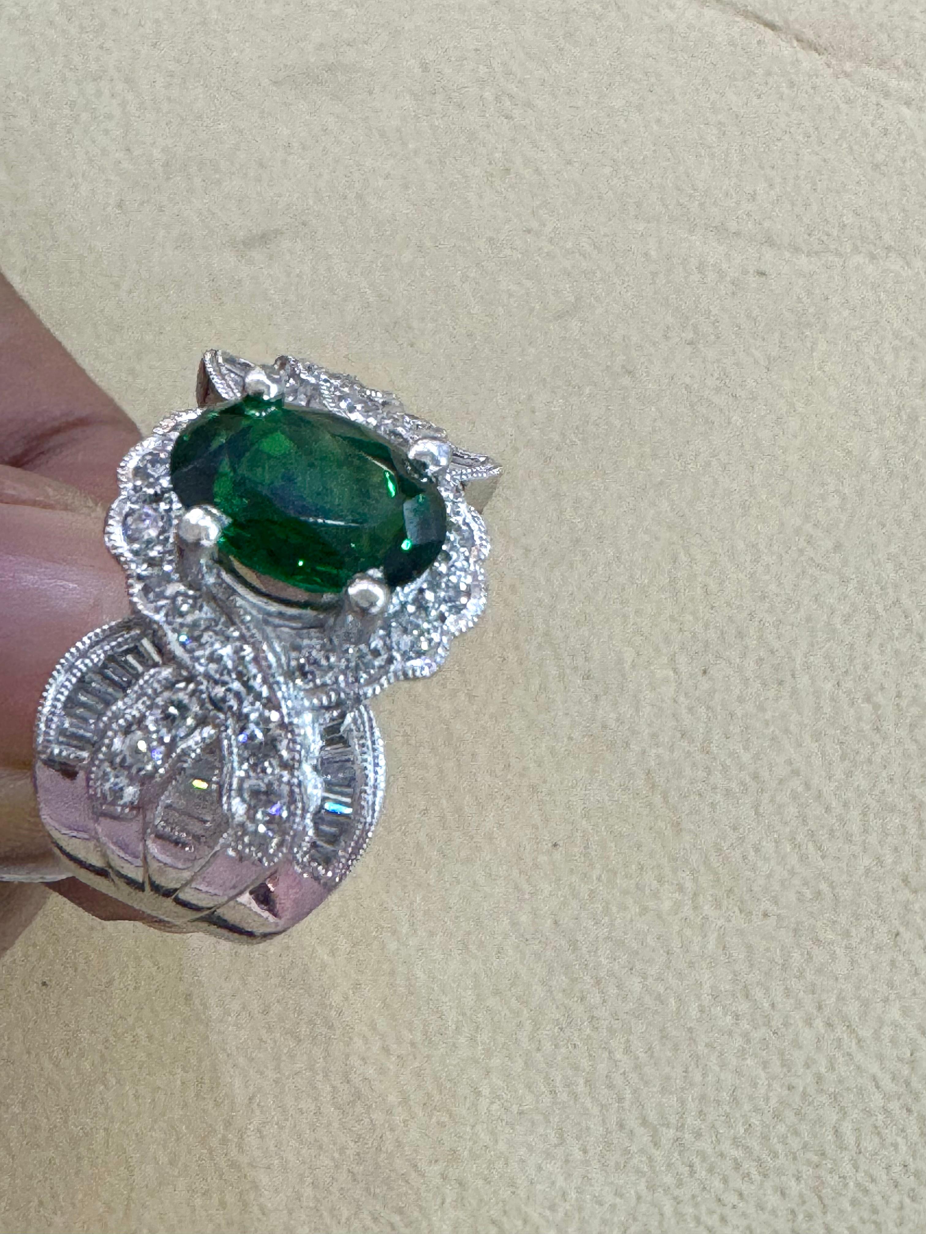 Vintage 3 Carat Oval Tsavorite & 2.2 Carat Diamond Ring , Platinum 16.4Gm Estate For Sale 4