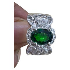 Vintage-Ring aus Platin mit 3 Karat ovalem Tsavorit und 2,2 Karat Diamanten, Platin 16,4 Karat Nachlass