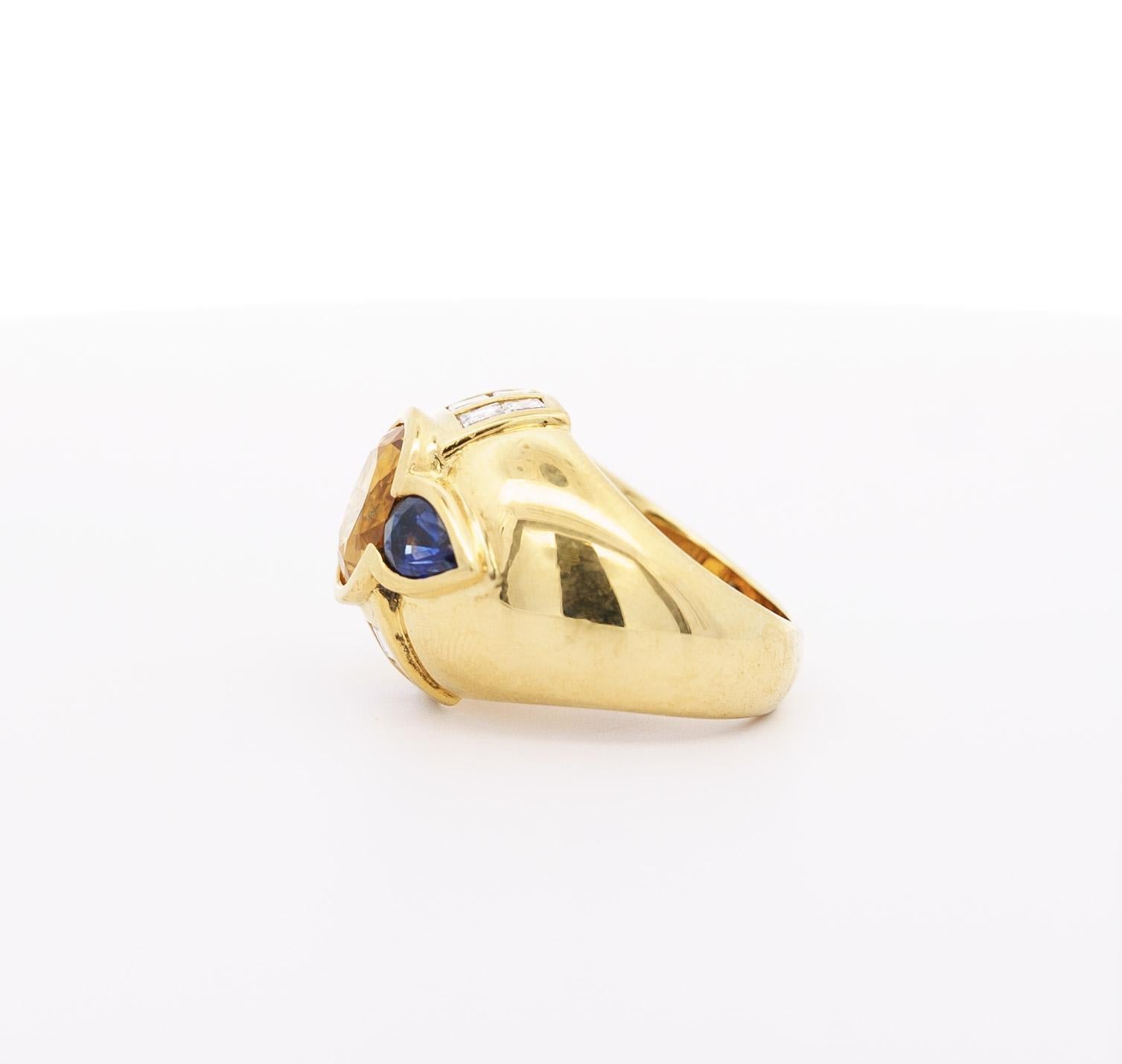 Anello con zaffiro blu e giallo da 3 carati, con castone e cupola del malocchio In condizioni ottime in vendita a Miami, FL