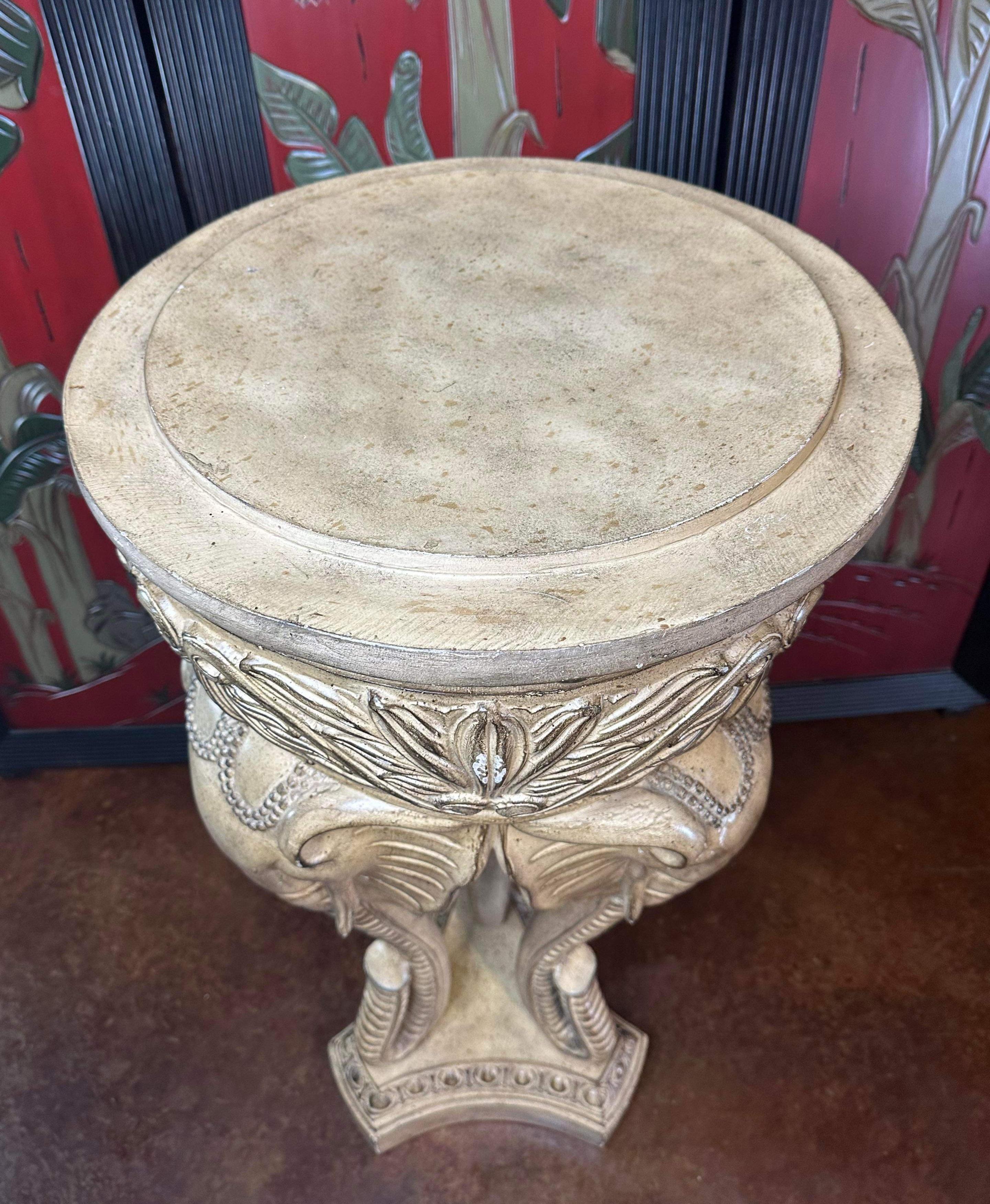 Vintage 3 Elephant Planter/ Plant Stand/ Pedestal  In Good Condition For Sale In Waxahachie, TX