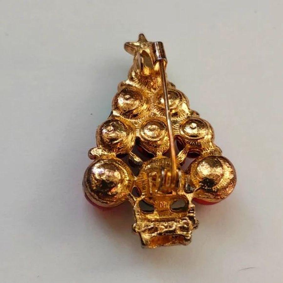 Women's or Men's Vintage 3 Multi Design Ornamental Christmas Tree Holiday Brooches Pins For Sale