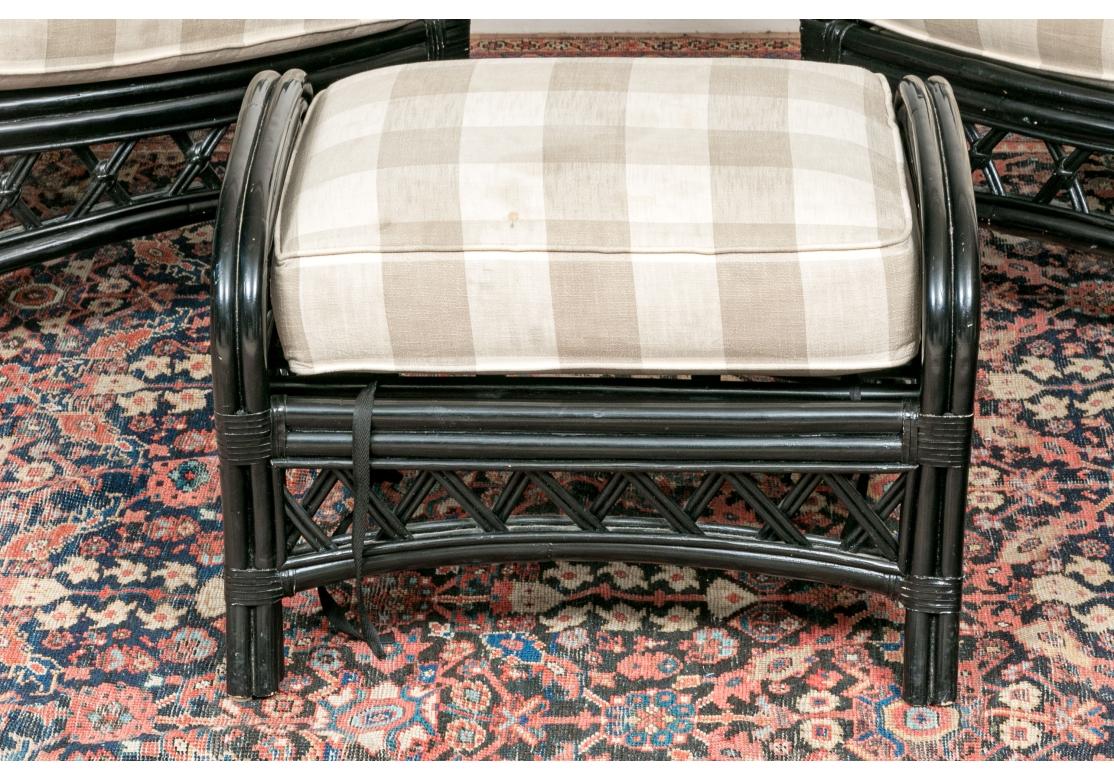 3 Teile Vintage Lane Venture Schwarz lackiert Bambus & Rattan 2 Lounges & Ottomane im Zustand „Starke Gebrauchsspuren“ im Angebot in Bridgeport, CT