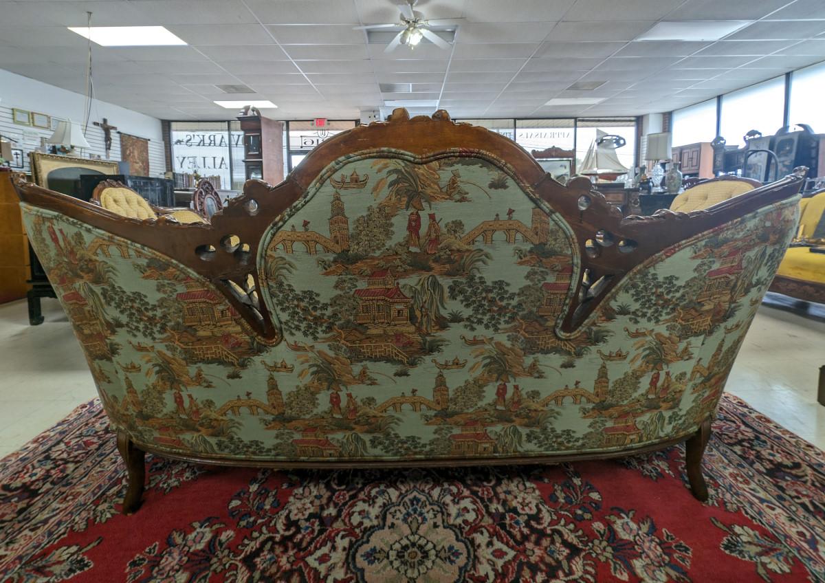Vintage 3 Piece French Style Parlor Set In Good Condition For Sale In Oakwood, GA