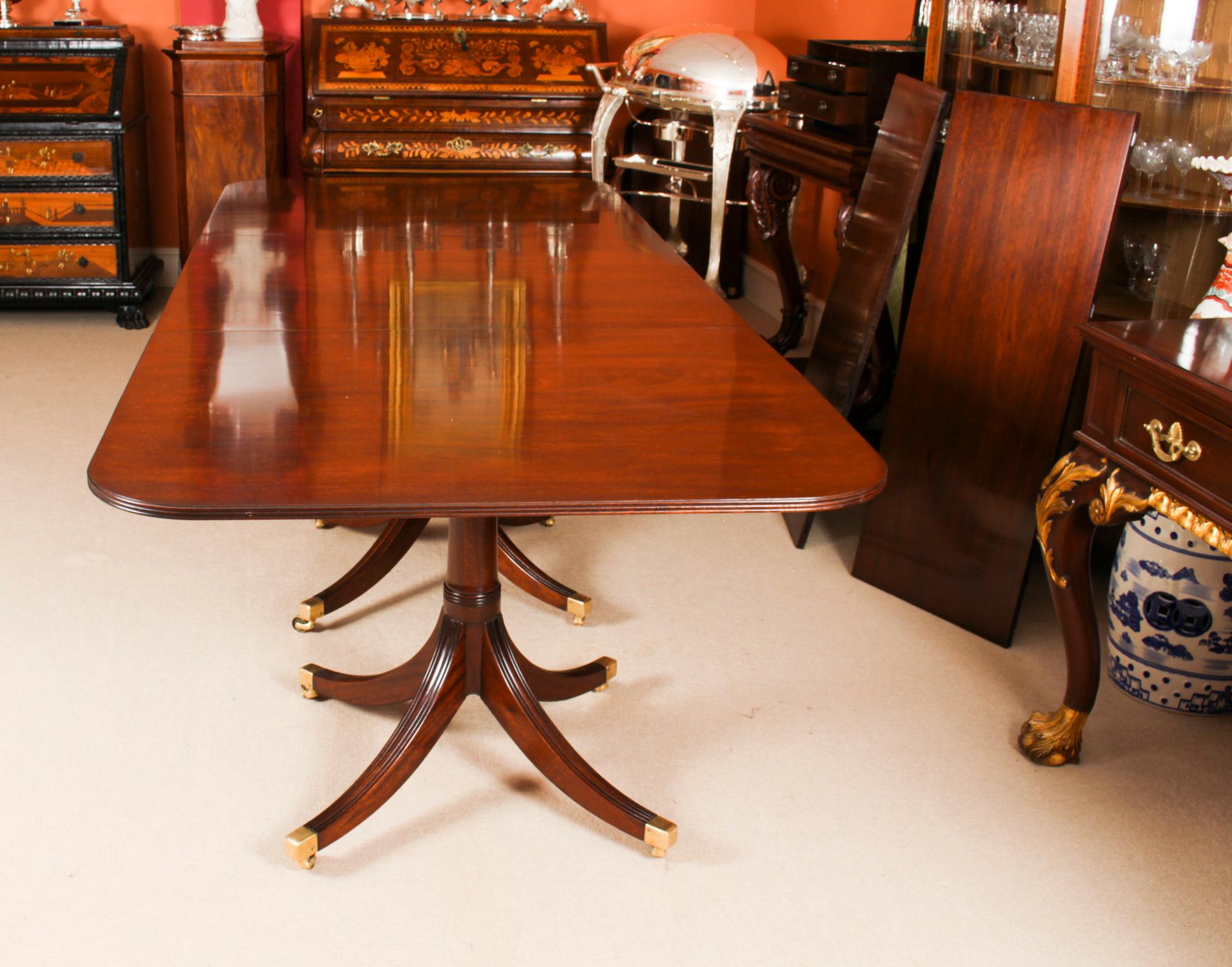 Mahogany Vintage 3 Pillar Dining Table by William Tillman & 12 Hepplewhite Chairs 20th C