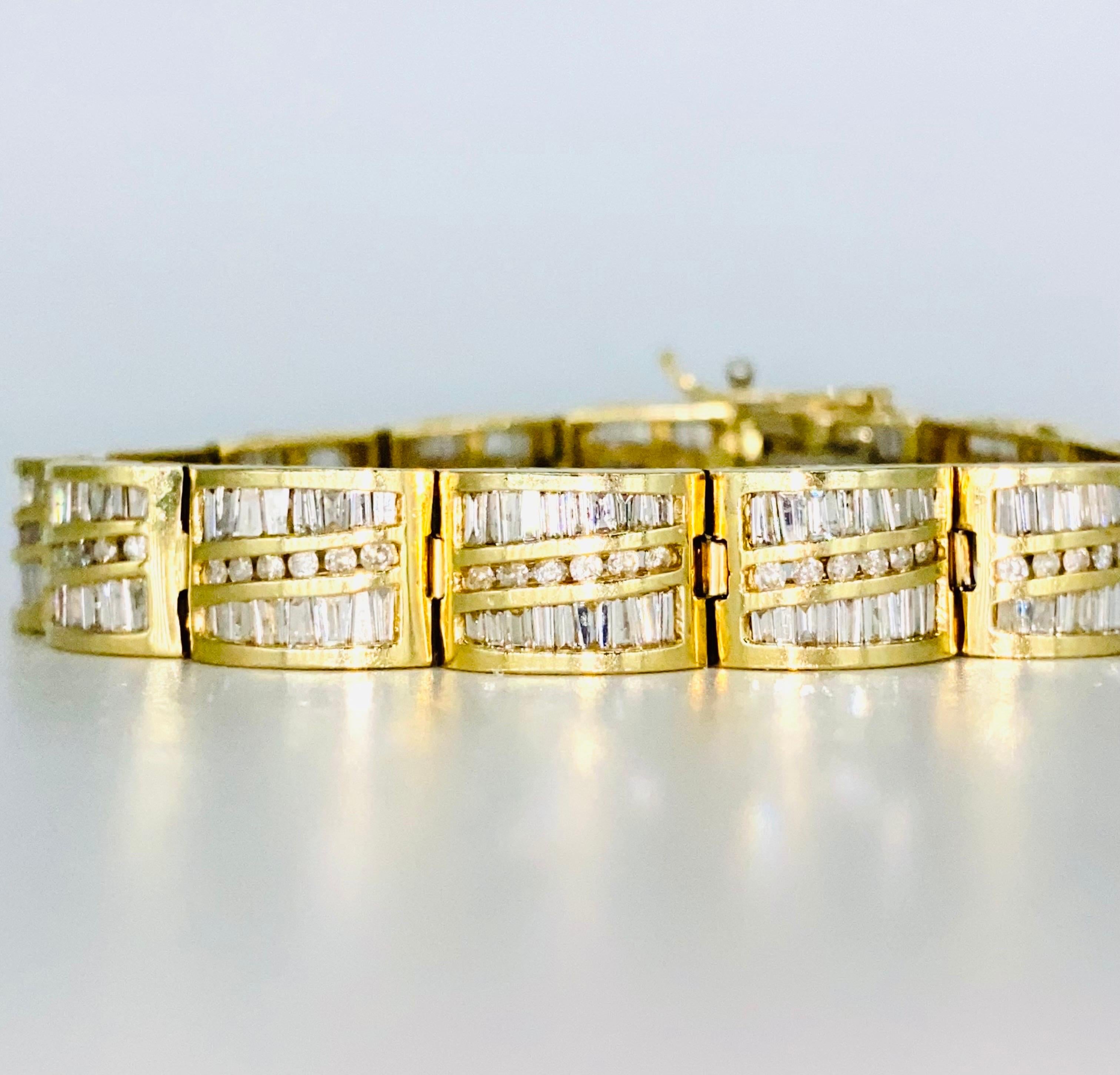 Tapered Baguette Vintage 17 Carat Round and Baguette Cut Diamonds Tennis Bracelet 14k Gold For Sale
