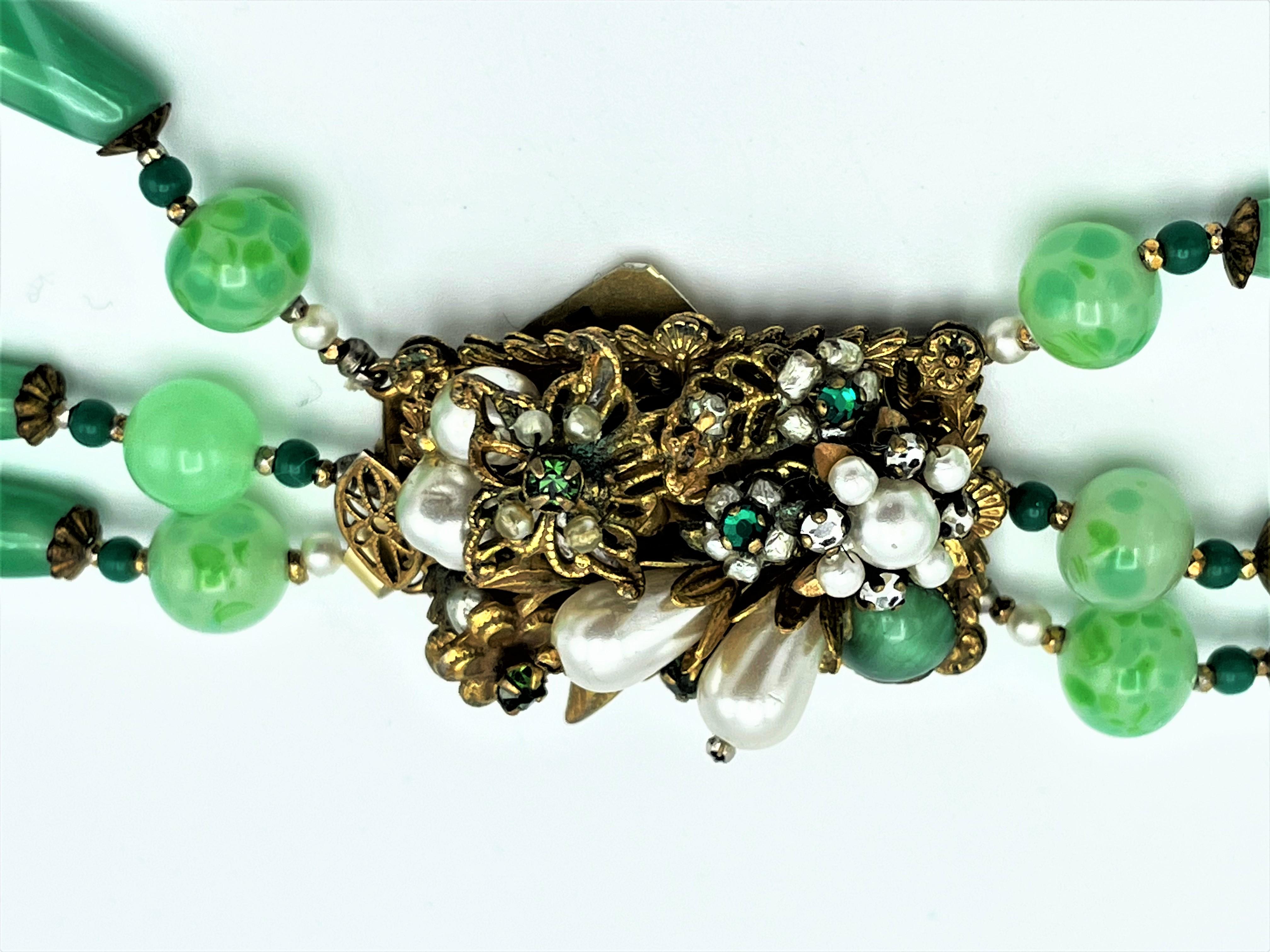 Women's Vintage 3 row necklace by Robert with faux jade and faux pearls USA 1940s  For Sale
