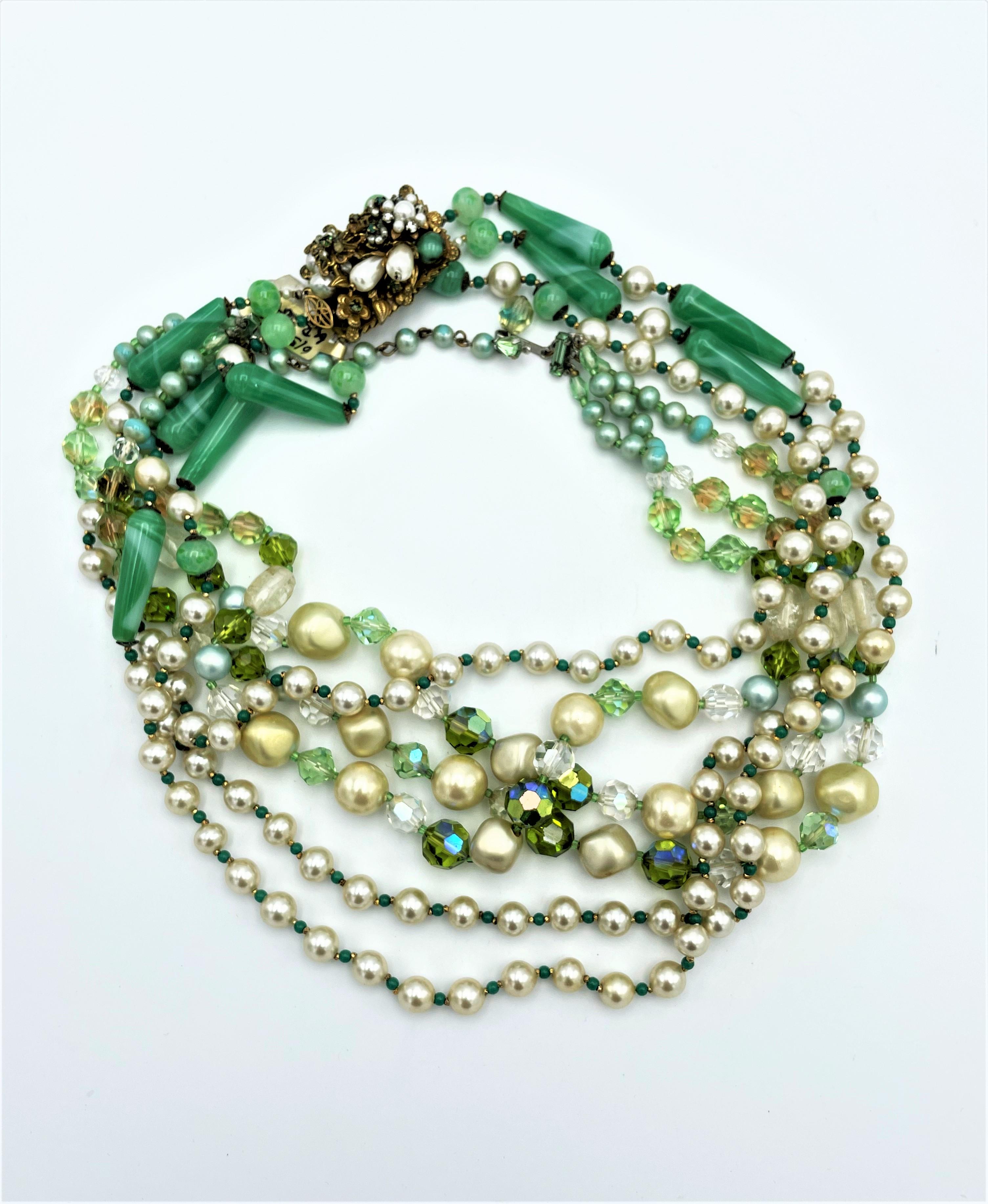 Vintage 3 row necklace by Robert with faux jade and faux pearls USA 1940s  For Sale 4