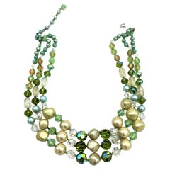 Collier vintage à 3 rangées, strass et fausses perles, États-Unis, non signé