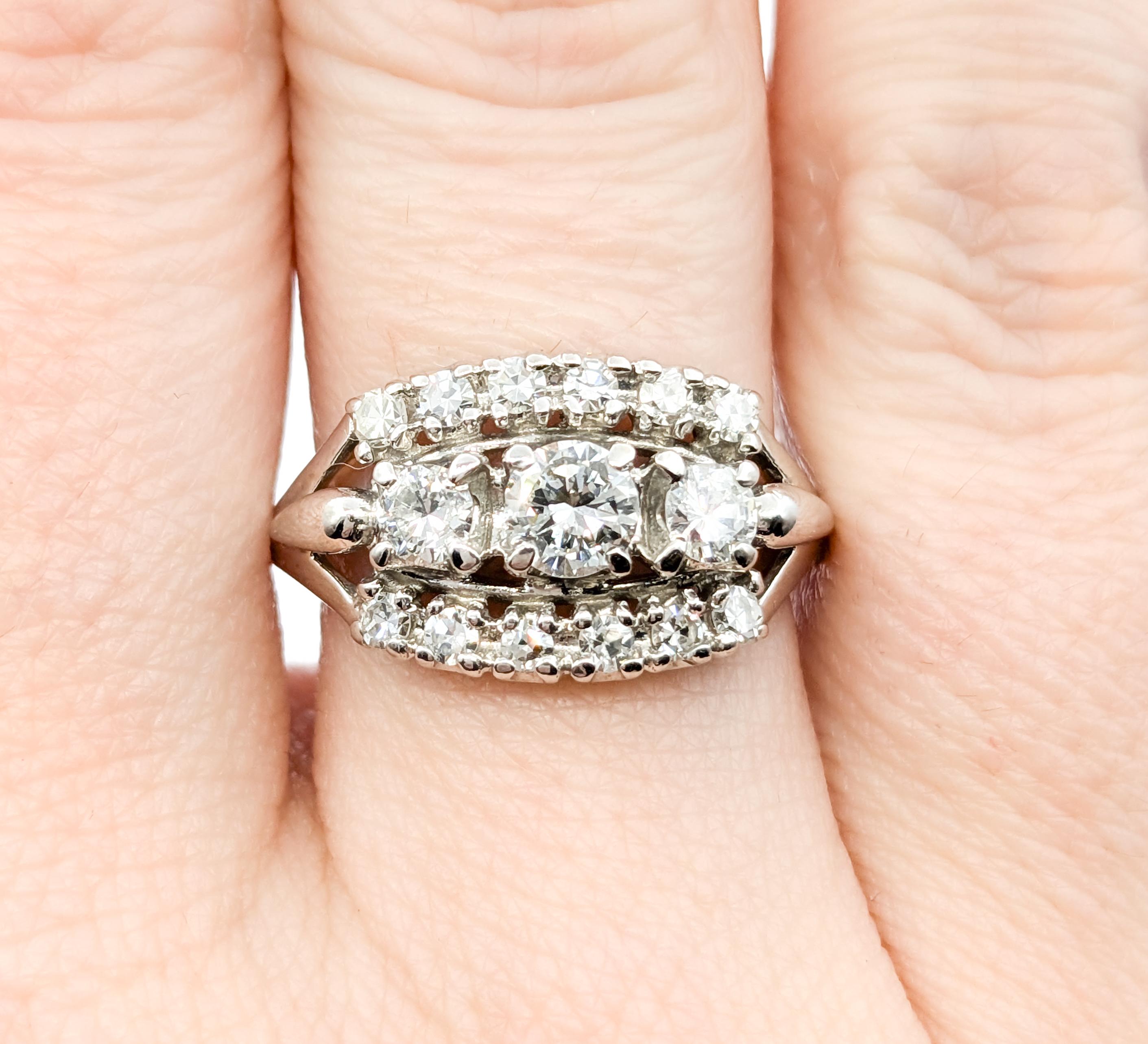 Vintage 3-Stein-Diamant-Akzent-Ring aus Weißgold 5