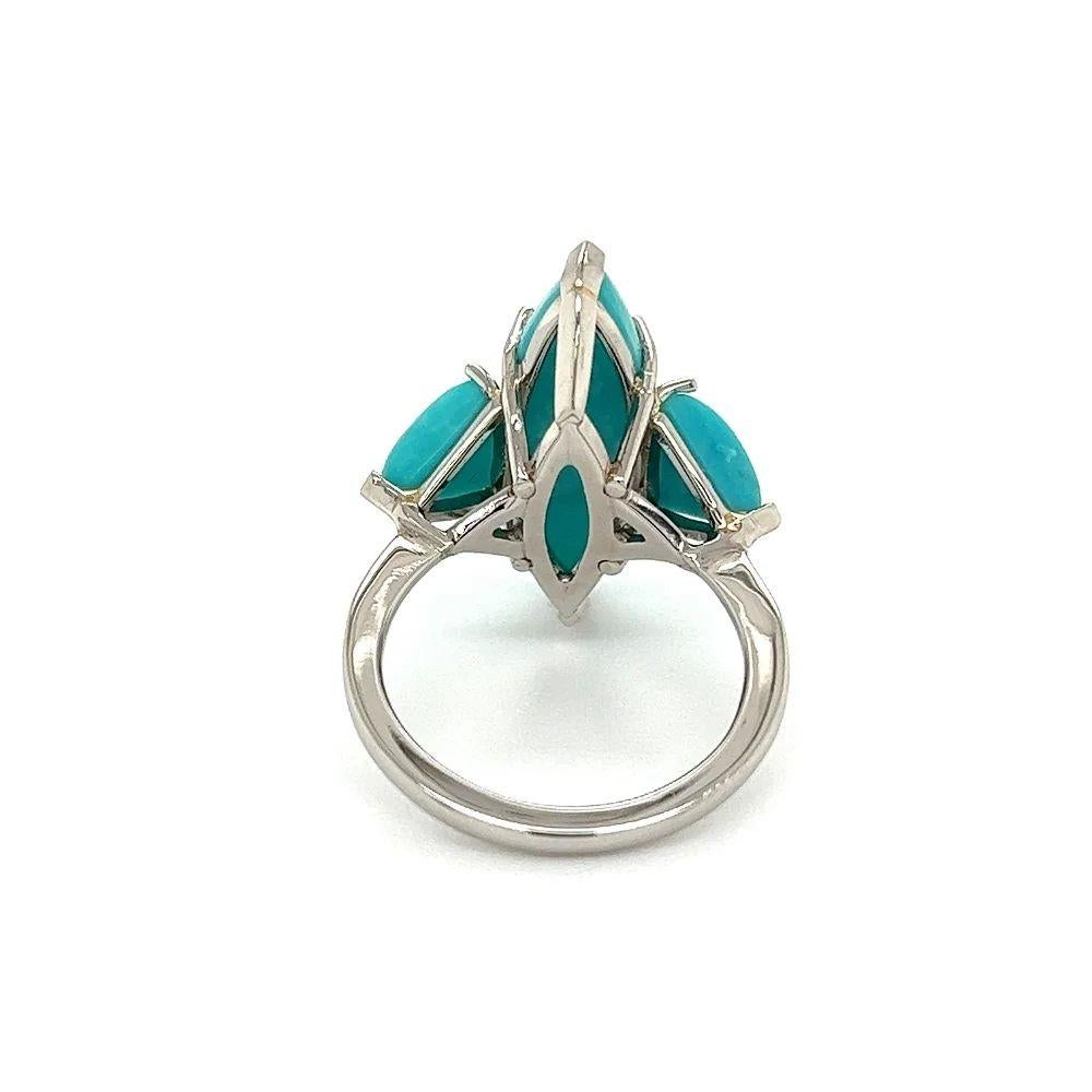 Vintage 3 Stone Marquise and Trillion Turquoise Gold Navette Ring In Excellent Condition For Sale In Montreal, QC