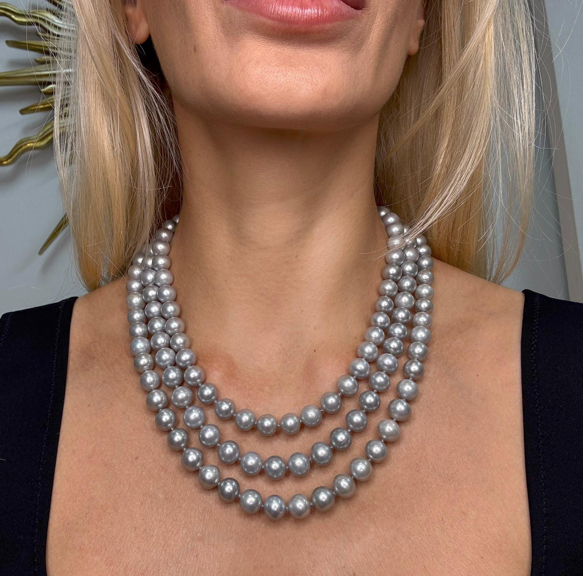 Vintage 3- Strand A DIAMOND, SAPPHIRE Cultured Grey PEARL Necklace in 18K W Gold For Sale 1