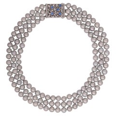 Collar vintage de 3 vueltas con DIAMANTES, ZAFIRO y PERLAS cultivadas grises en oro de 18 quilates W