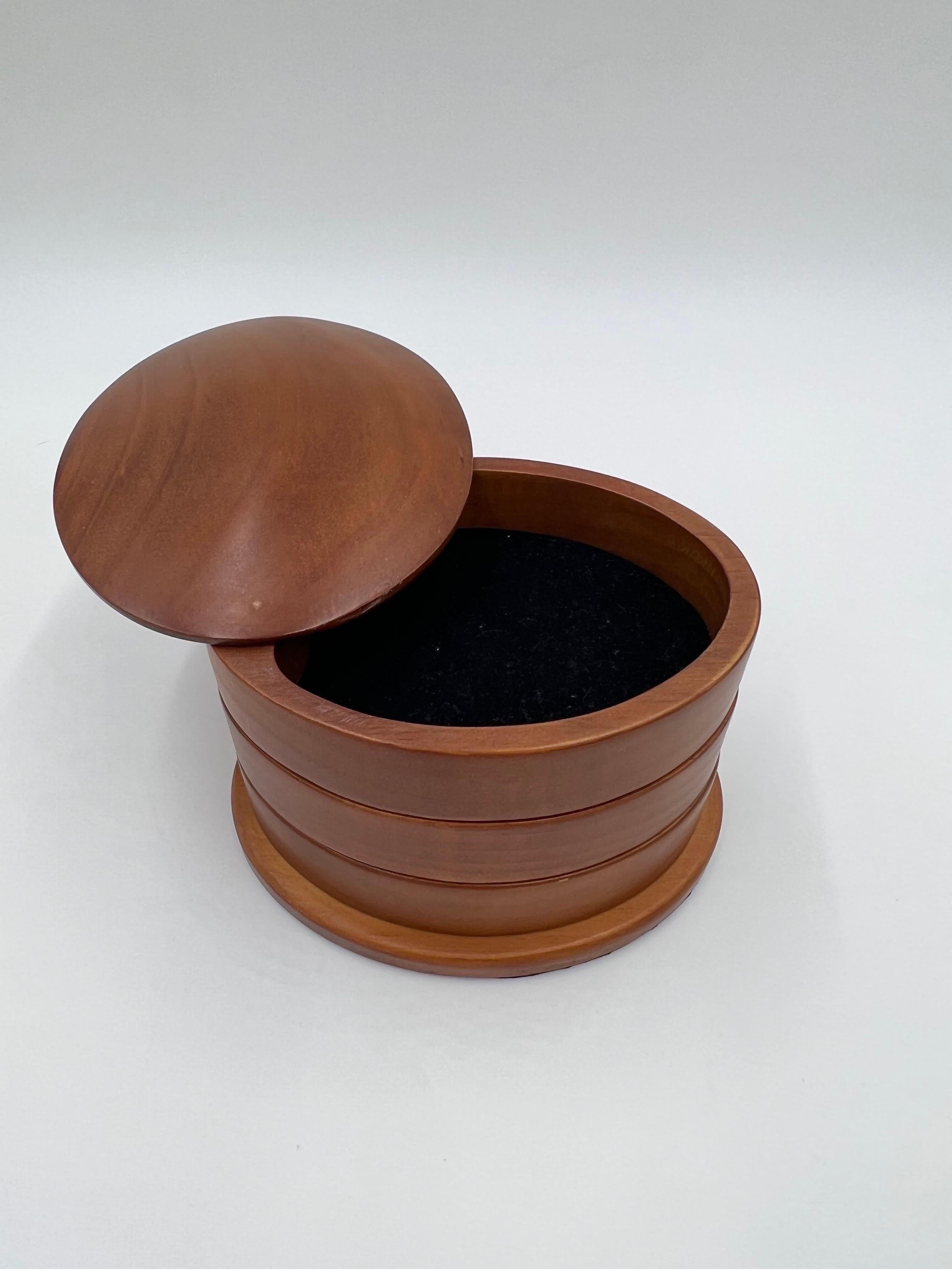 rotating jewellery box