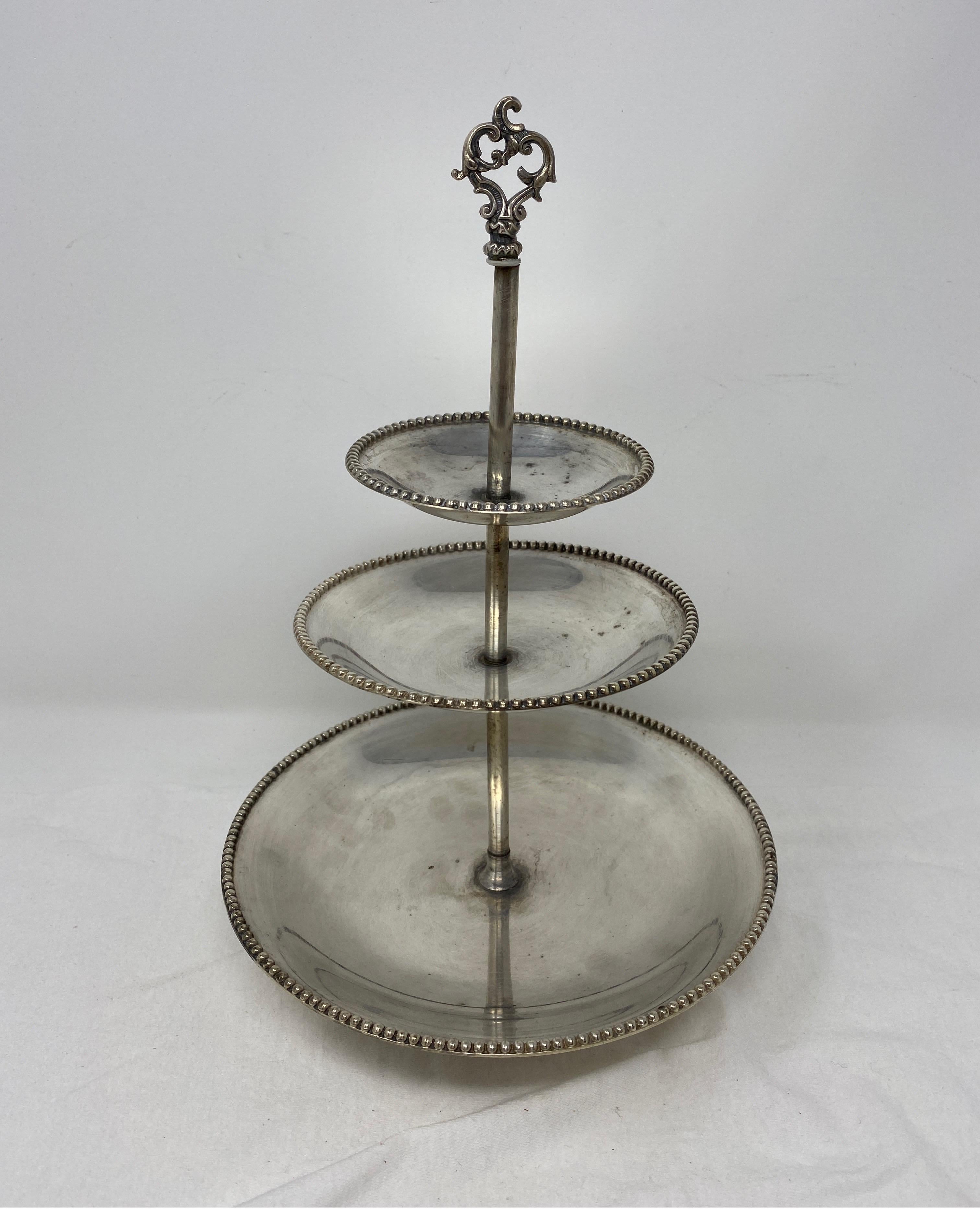 Show off your homemade macaroons, chocolates or your favorite sweets with this 3-tiered silver-plated biscuit stand. Perfect for creating height for buffet or dessert table.
Measures: 12