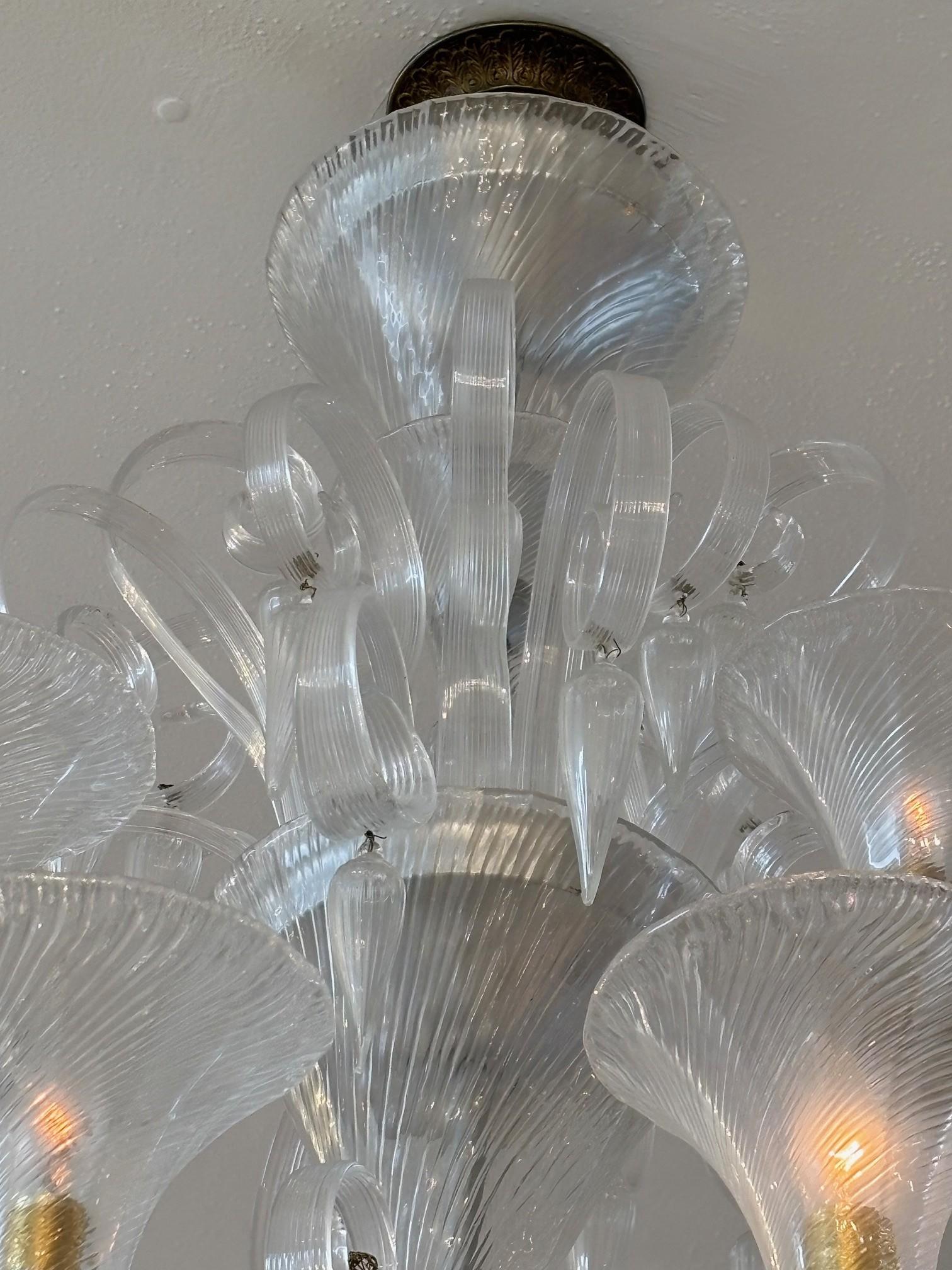 Lampadario d'epoca a 30 luci di Murano in vendita 8