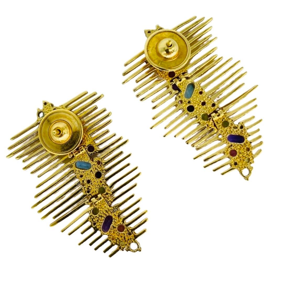 Boucles d'oreilles vintage abstraites en or 18 carats avec multi-pierres fruitées de 3,00 carats en vente 5