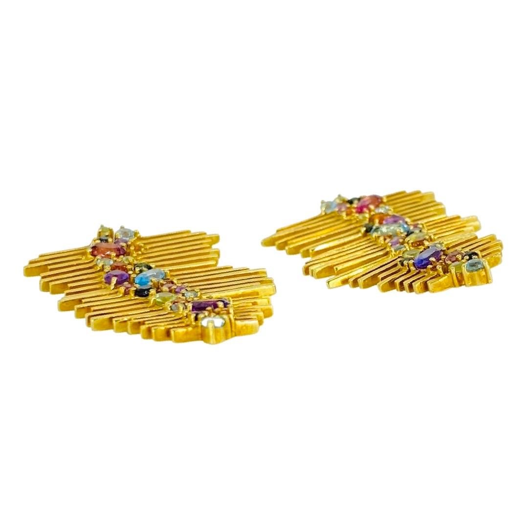 Boucles d'oreilles vintage abstraites en or 18 carats avec multi-pierres fruitées de 3,00 carats en vente 6