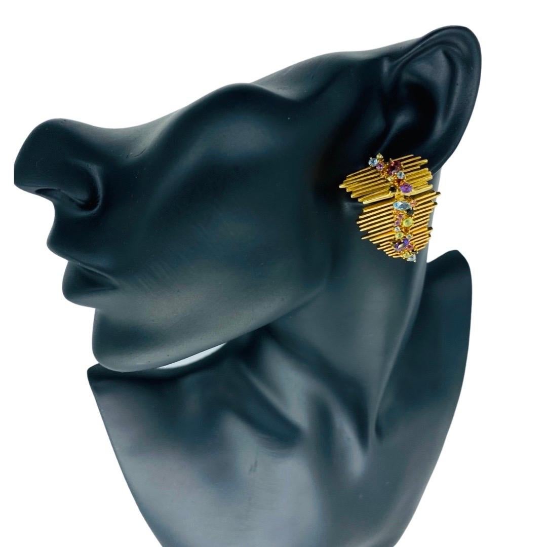 Boucles d'oreilles vintage abstraites en or 18 carats avec multi-pierres fruitées de 3,00 carats en vente 2