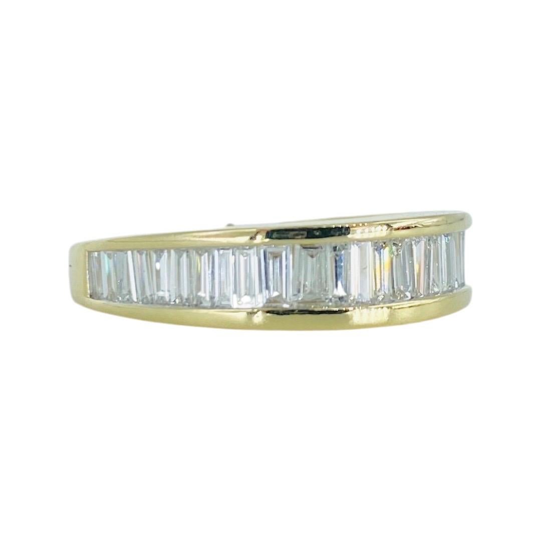 Vintage 3.00 Carat Total Weight Baguette Diamonds Half Eternity Ring 14k Gold For Sale 3