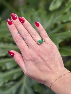 Anello vintage con smeraldo colombiano da 3,01 carati GIA in oro giallo 14 carati
