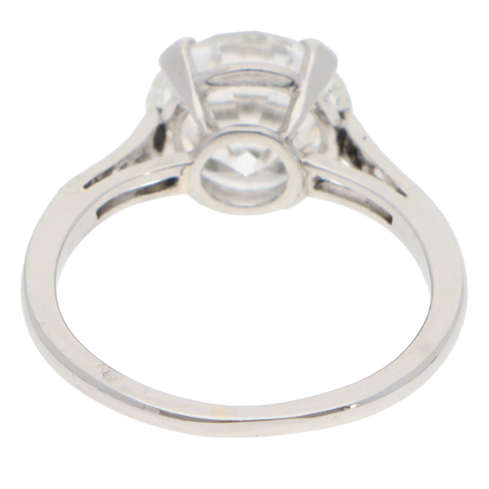 Women's or Men's Vintage 3.02ct GIA Certified Diamond Ring in Platinum For Sale