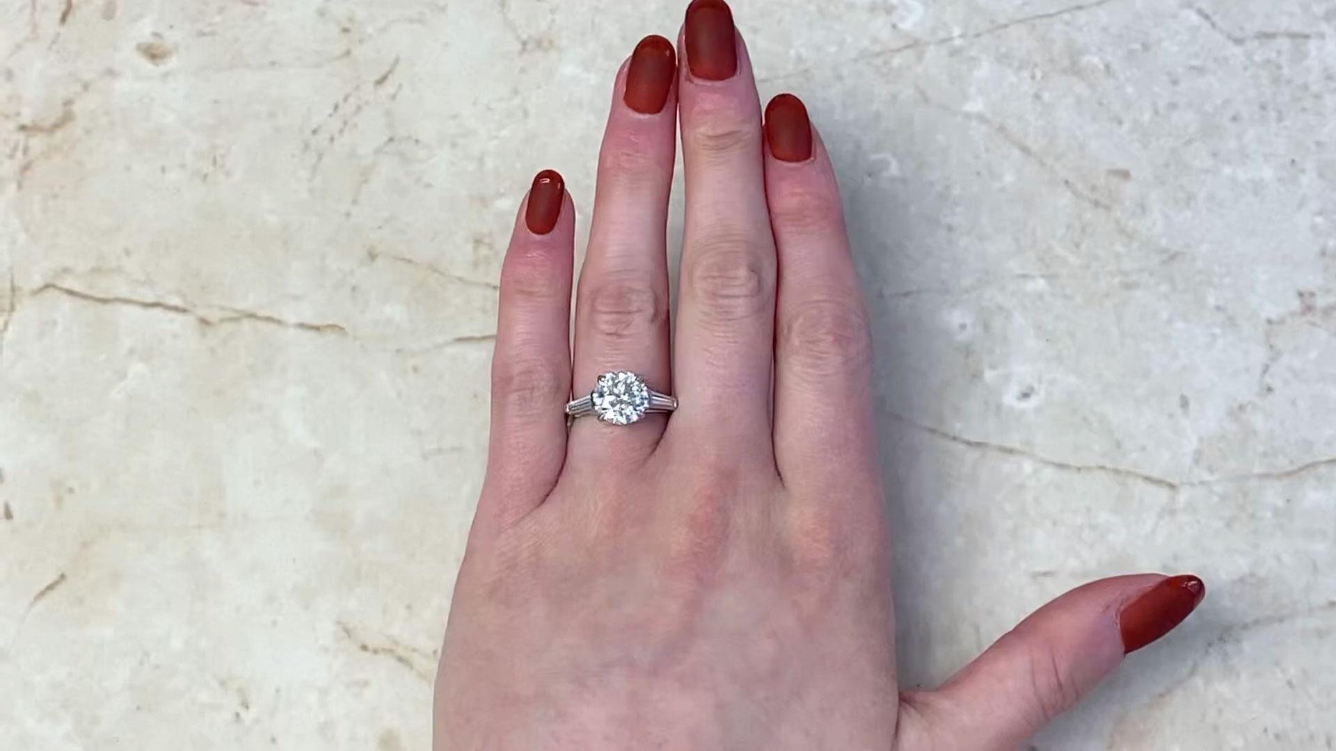 Women's Vintage Round Brilliant Diamond Engagement Ring (GIA Approx. 3.00-Carats) For Sale