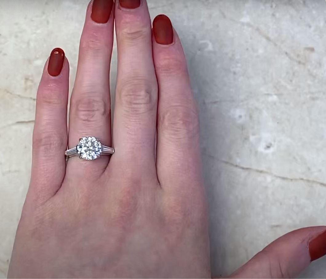 Vintage 3.04ct Gia Round Brilliant Diamond Engagement Ring, circa 1960 For Sale 2