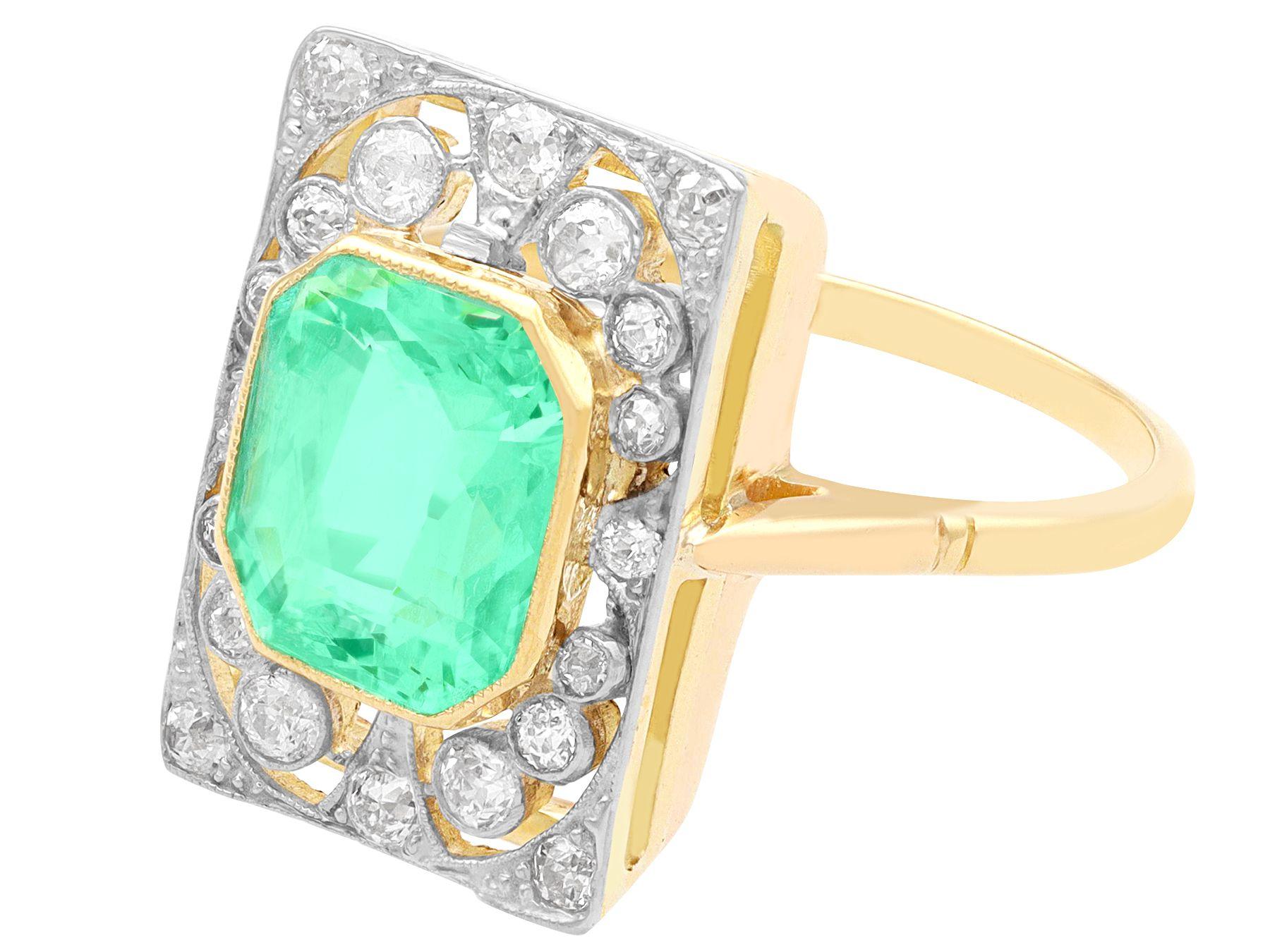 Gelbgold-Kleidring mit 3,05 Karat Smaragd und 0,70 Karat Diamant (Smaragdschliff) im Angebot