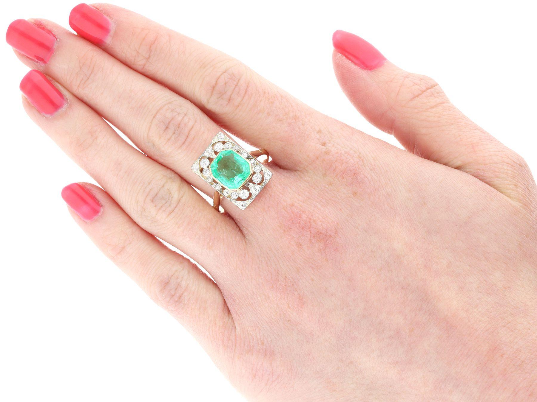 Gelbgold-Kleidring mit 3,05 Karat Smaragd und 0,70 Karat Diamant im Angebot 1