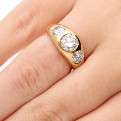 Vintage 3.05ct Diamond Chunky Three Stone Ring in Yellow Gold