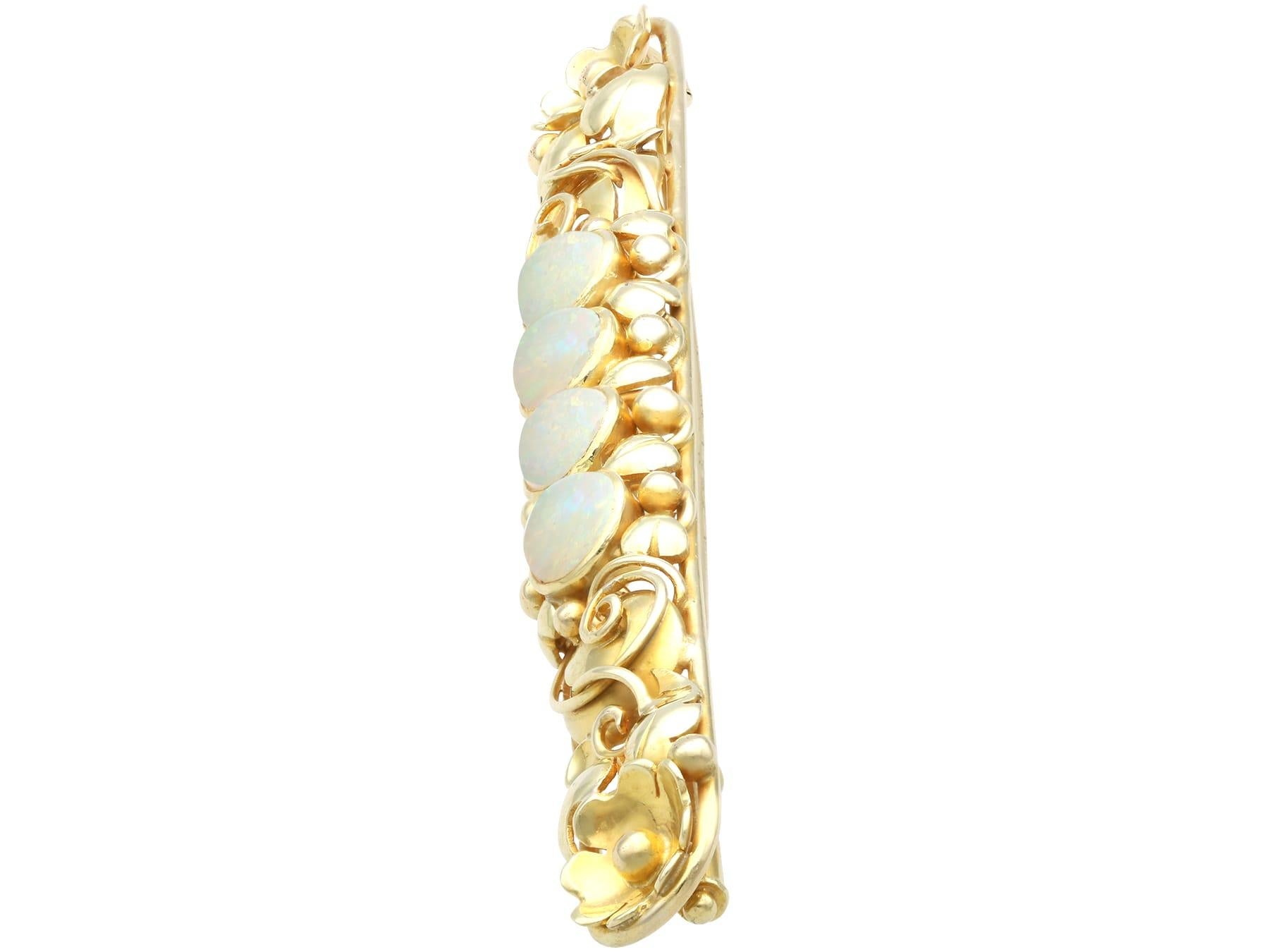 Cabochon Vintage 3.05Ct Opal and 14k Yellow Gold Bar Brooch Art Nouveau For Sale