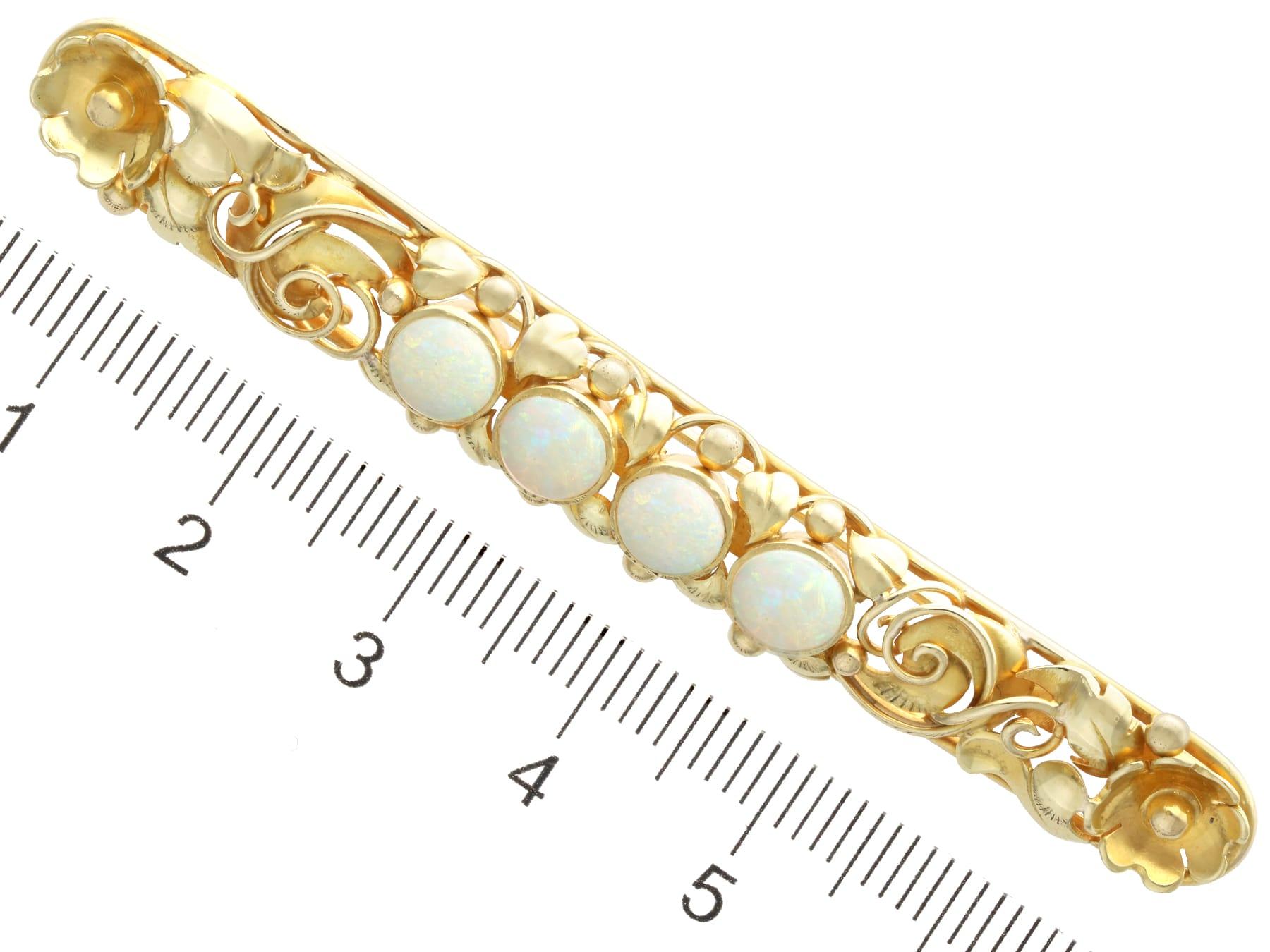 Vintage 3.05Ct Opal and 14k Yellow Gold Bar Brooch Art Nouveau For Sale 2