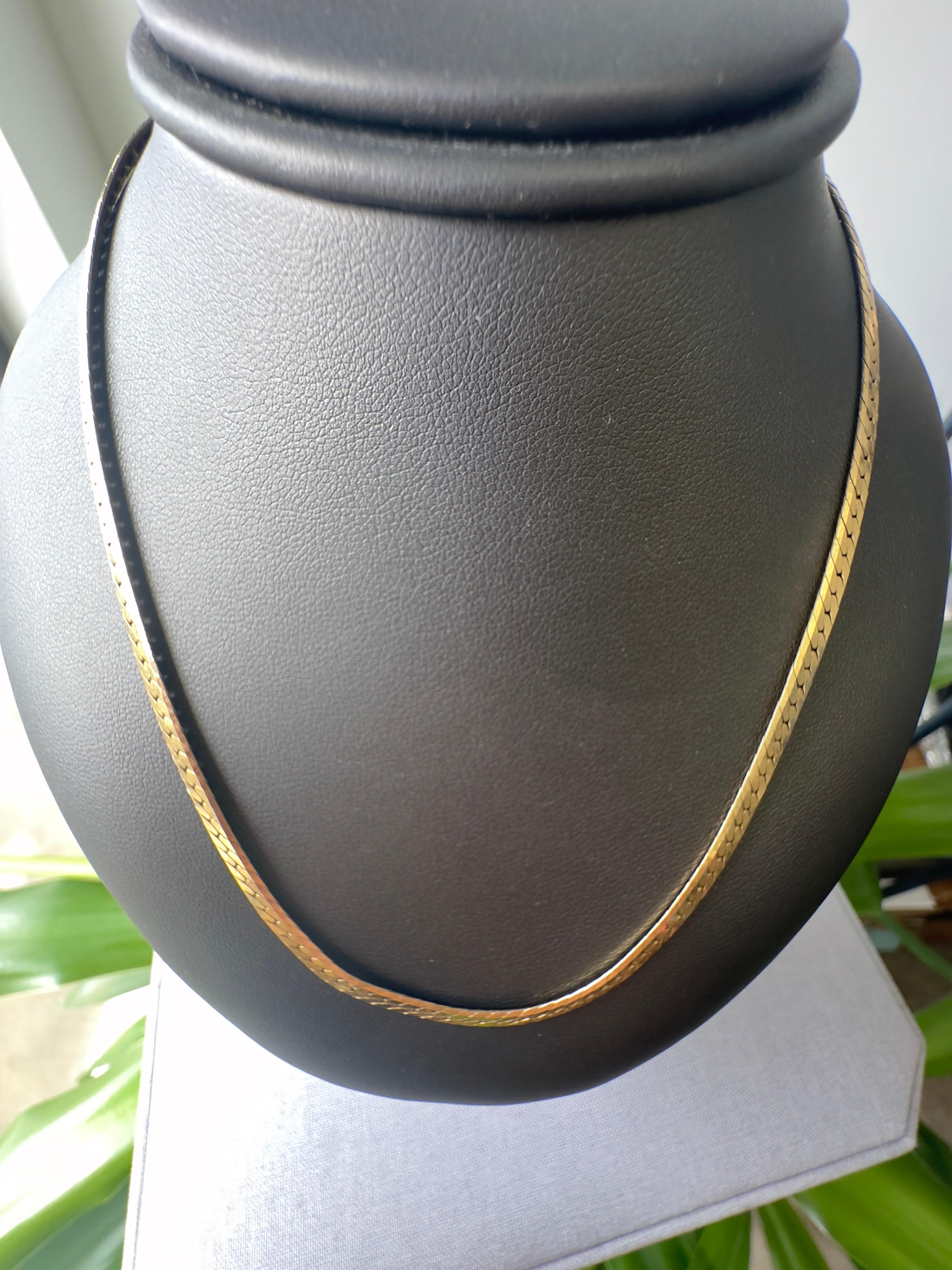 Women's or Men's Vintage 30in Herringbone Chain Necklace in 14K Yellow Gold For Sale