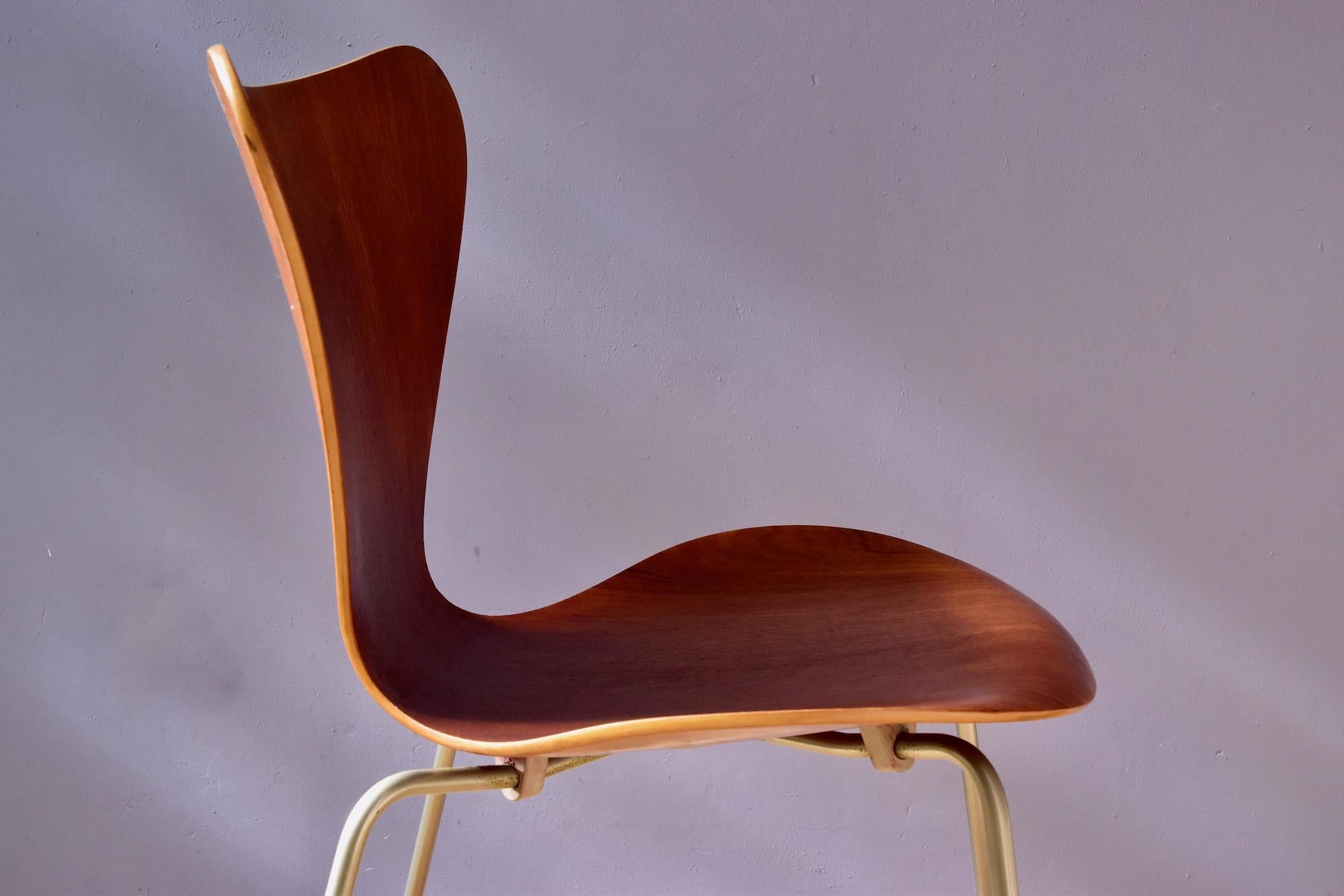 Mid-Century Modern Vintage 3107 Dining Chair by Arne Jacobsen for Fritz Hansen, Denmark