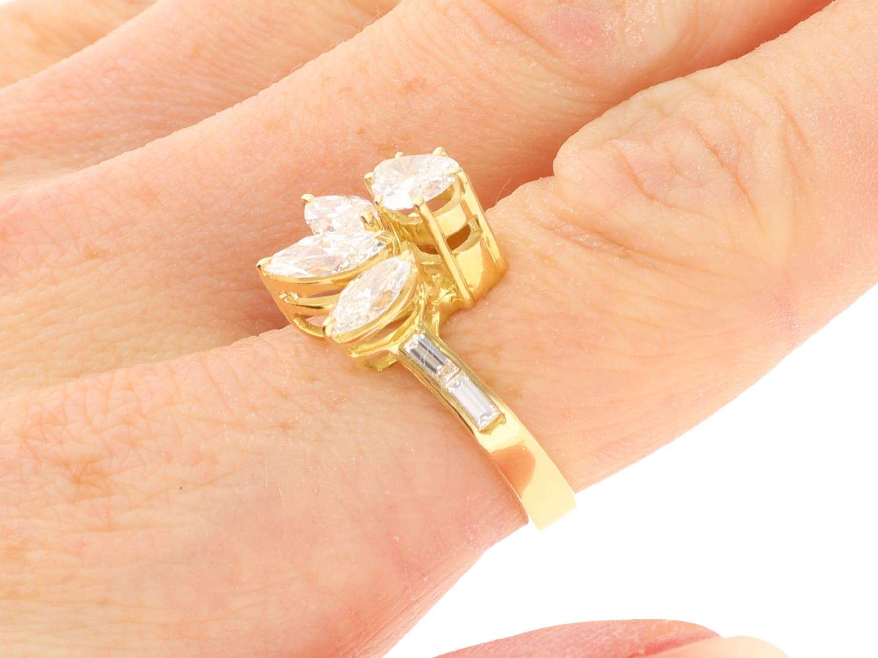 Vintage 3.13 Carat Diamond and 18k Yellow Gold Dress Ring Circa 1980 For Sale 5