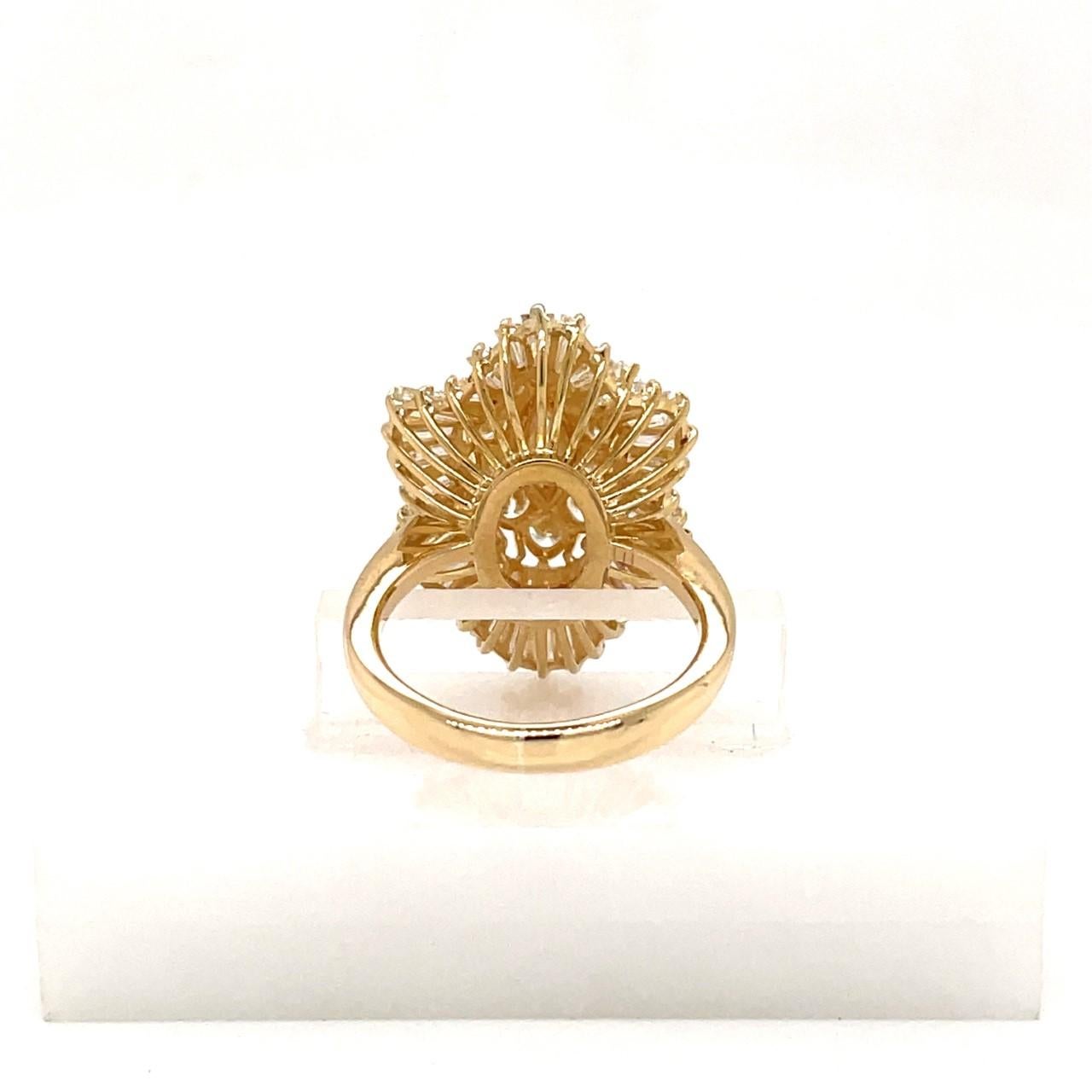 Statement-Ring aus 18 Karat Gelbgold mit 3,14 Karat Diamanten im Zustand „Gut“ in Newport Beach, CA