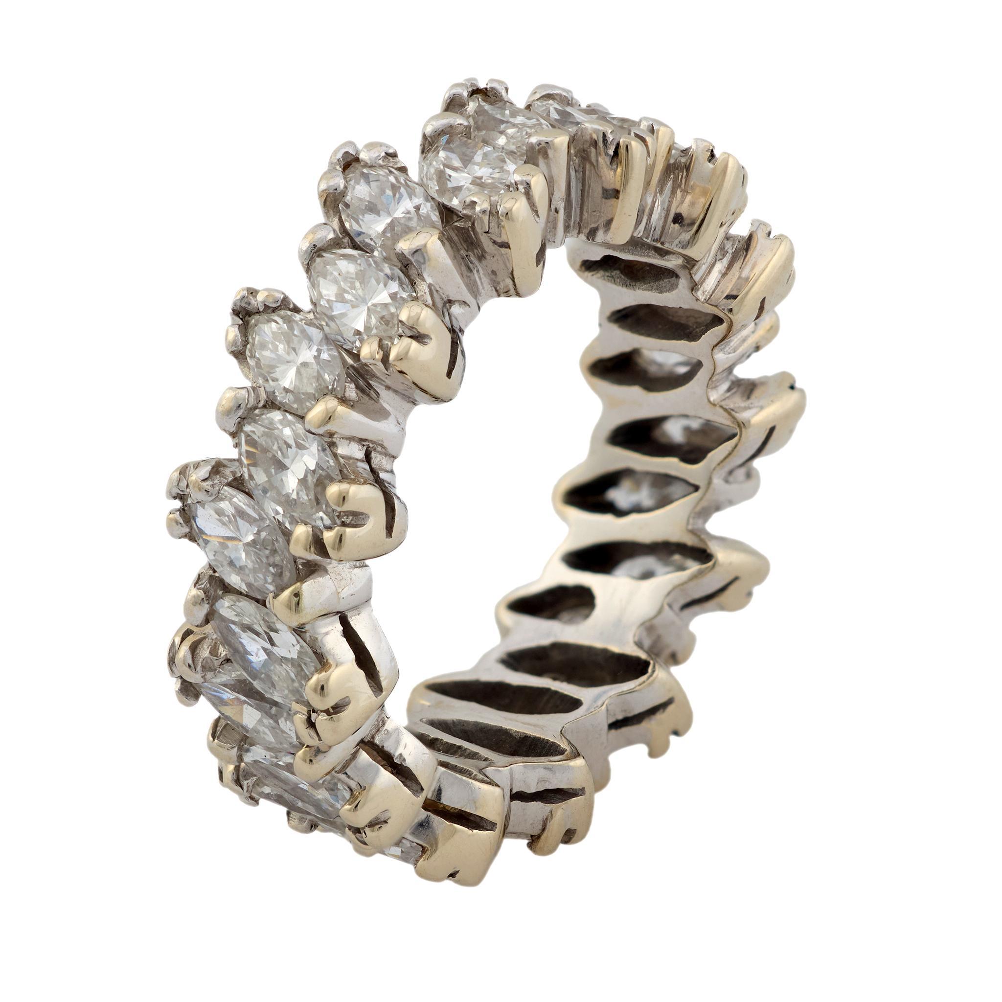Anillo de la eternidad vintage de oro blanco de 14 quilates con diamante marquesa de 3,15 quilates Corte marquesa en venta
