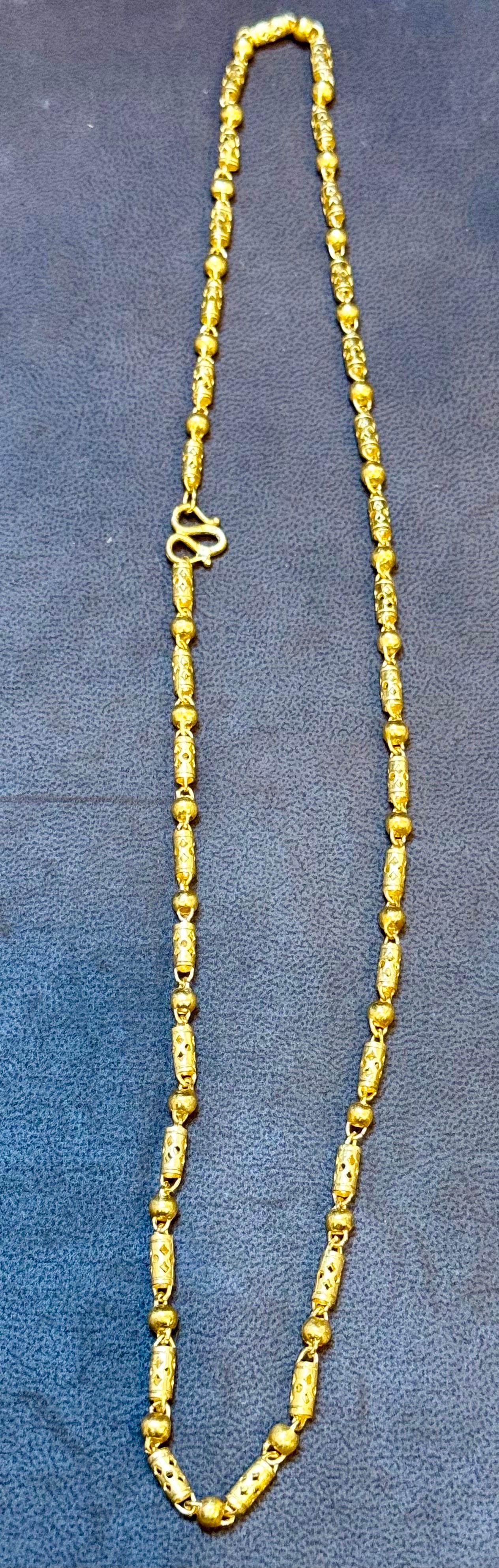 Vintage 31.5 Gm Pure 24 Karat Yellow Gold Handmade  Chain 22 inch long For Sale 1