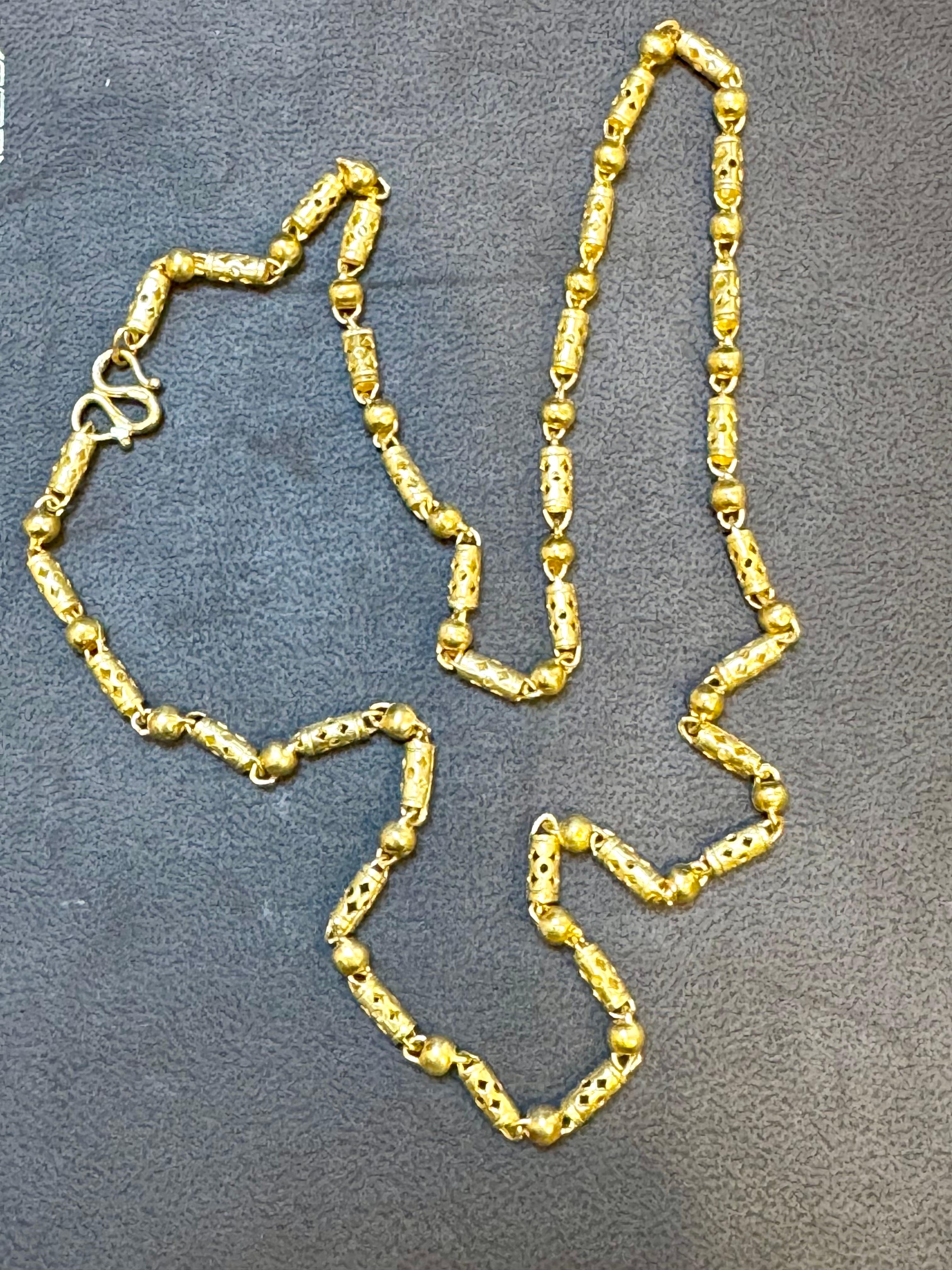Vintage 31.5 Gm Pure 24 Karat Yellow Gold Handmade  Chain 22 inch long For Sale 3